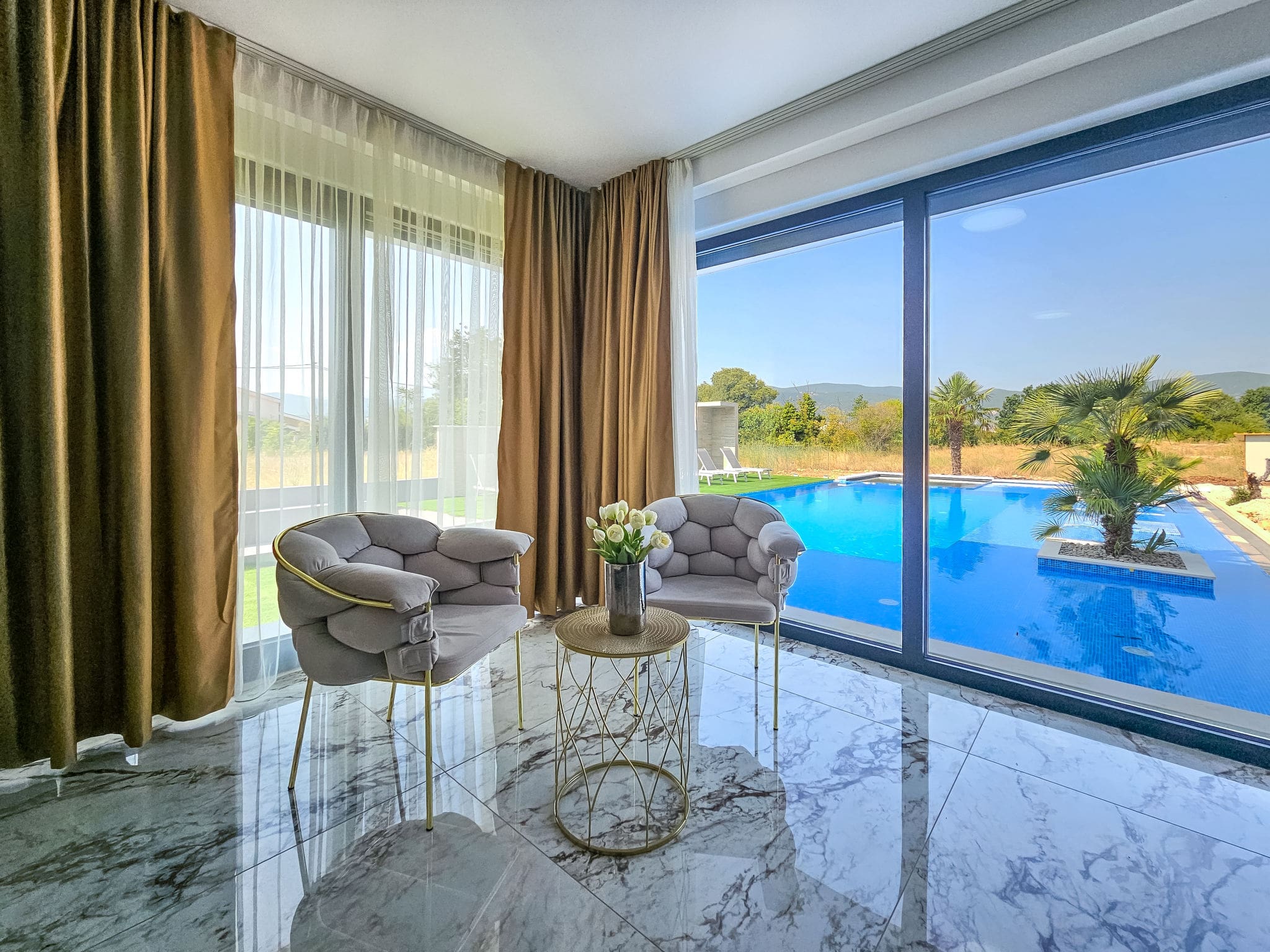 Kuca Cetina Imotski: Modern 6-Bedroom Family Villa with Large Private Pool in Croatian Countryside