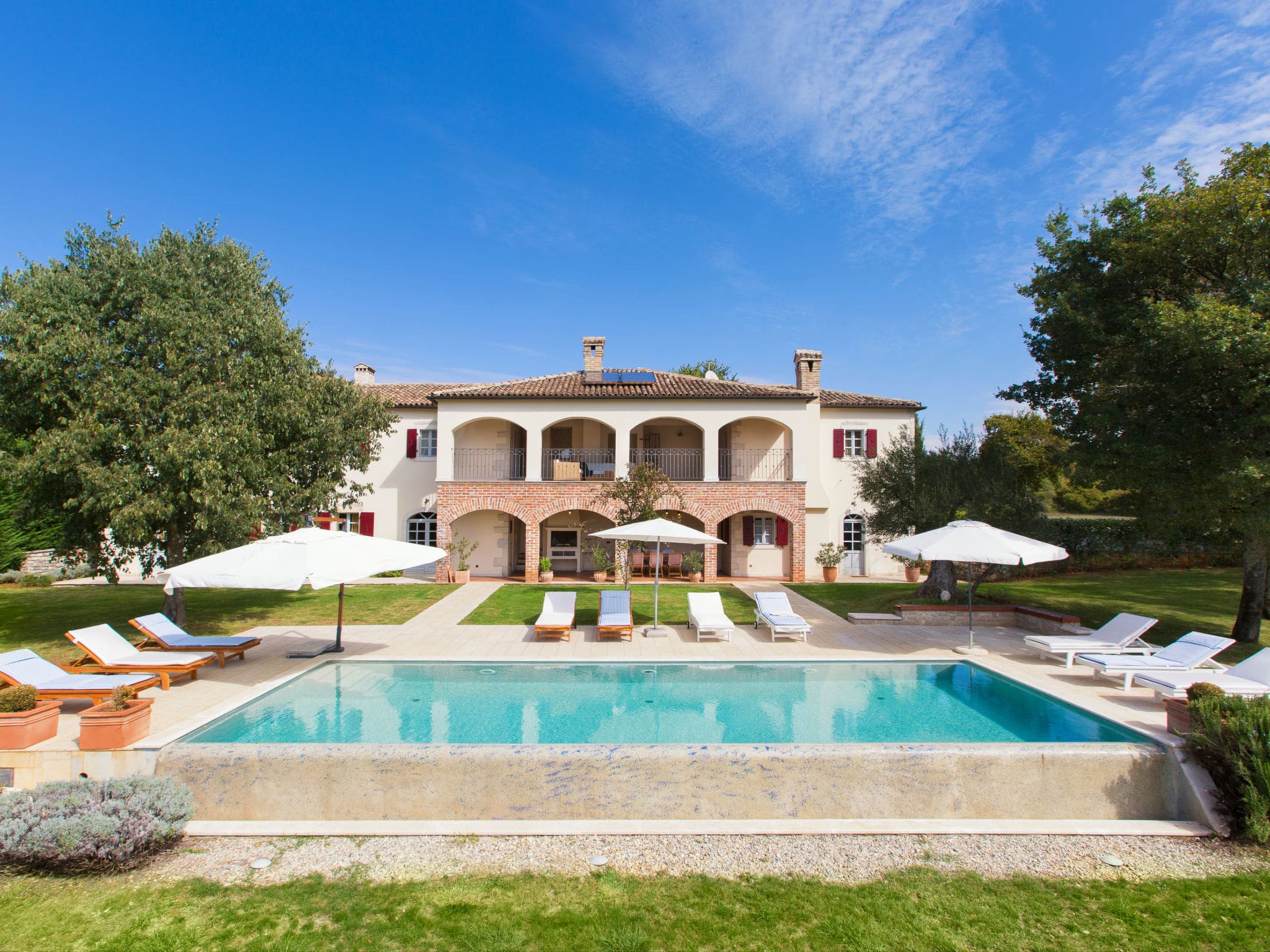 Kuća Filipini Poreč: Spectacular 5-Bedroom Countryside Villa with Private Pool and Expansive Grounds in Istria