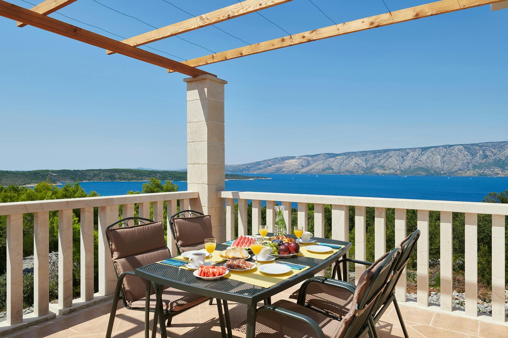 Kuća Jadransko Split: Luxury 3-Bedroom Apartment with Sea Views and Pool, Split
