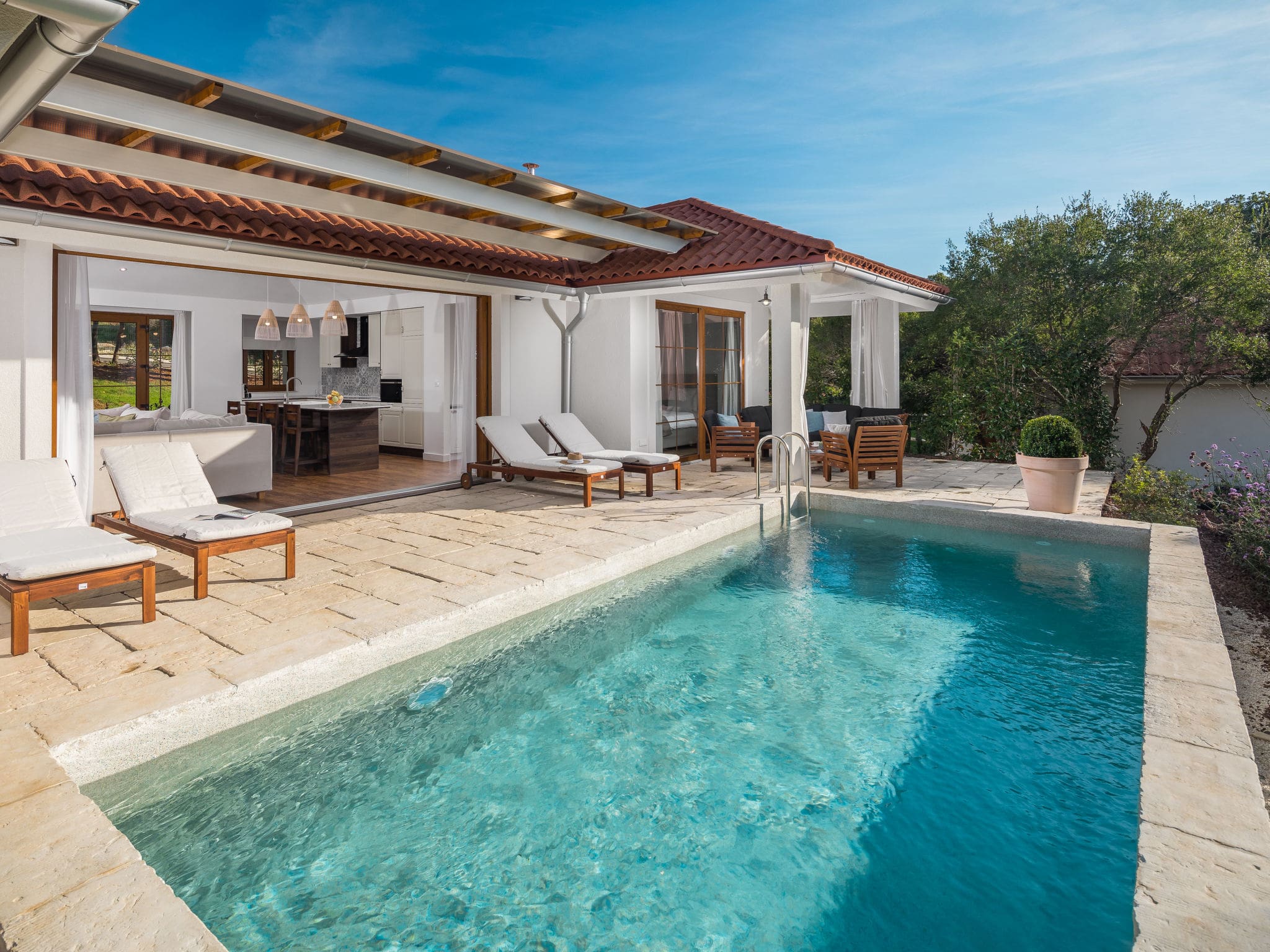 Kuća Kaštelir Rovinj: Luxury 2-Bedroom Villa with Private Heated Pool in Premium Mon Perin Resort Croatia