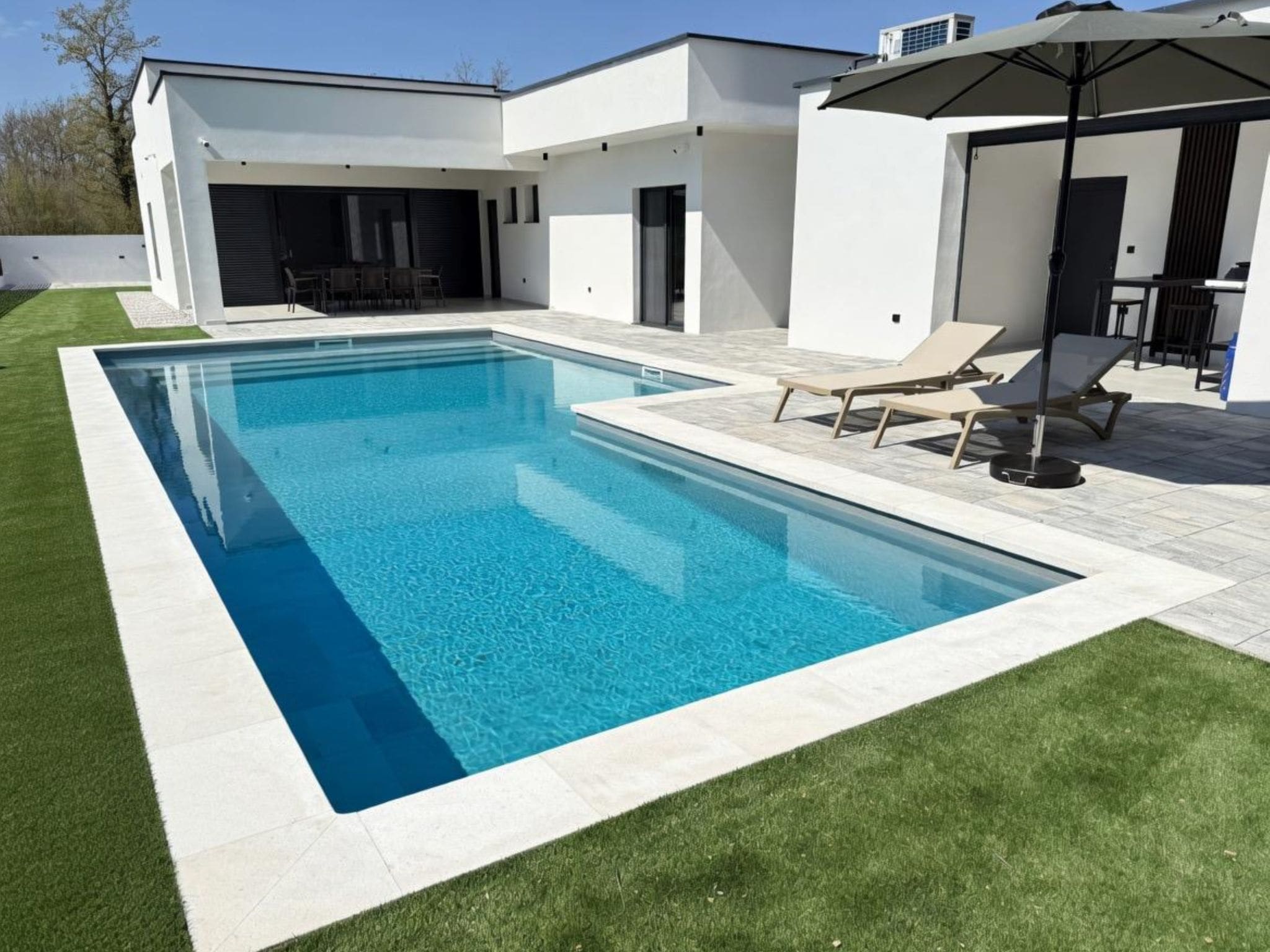 Kuća Ladići Kanfanar Rovinj: Modern 4-Bedroom Villa with Heated Pool and Sauna in Central Istria Croatia