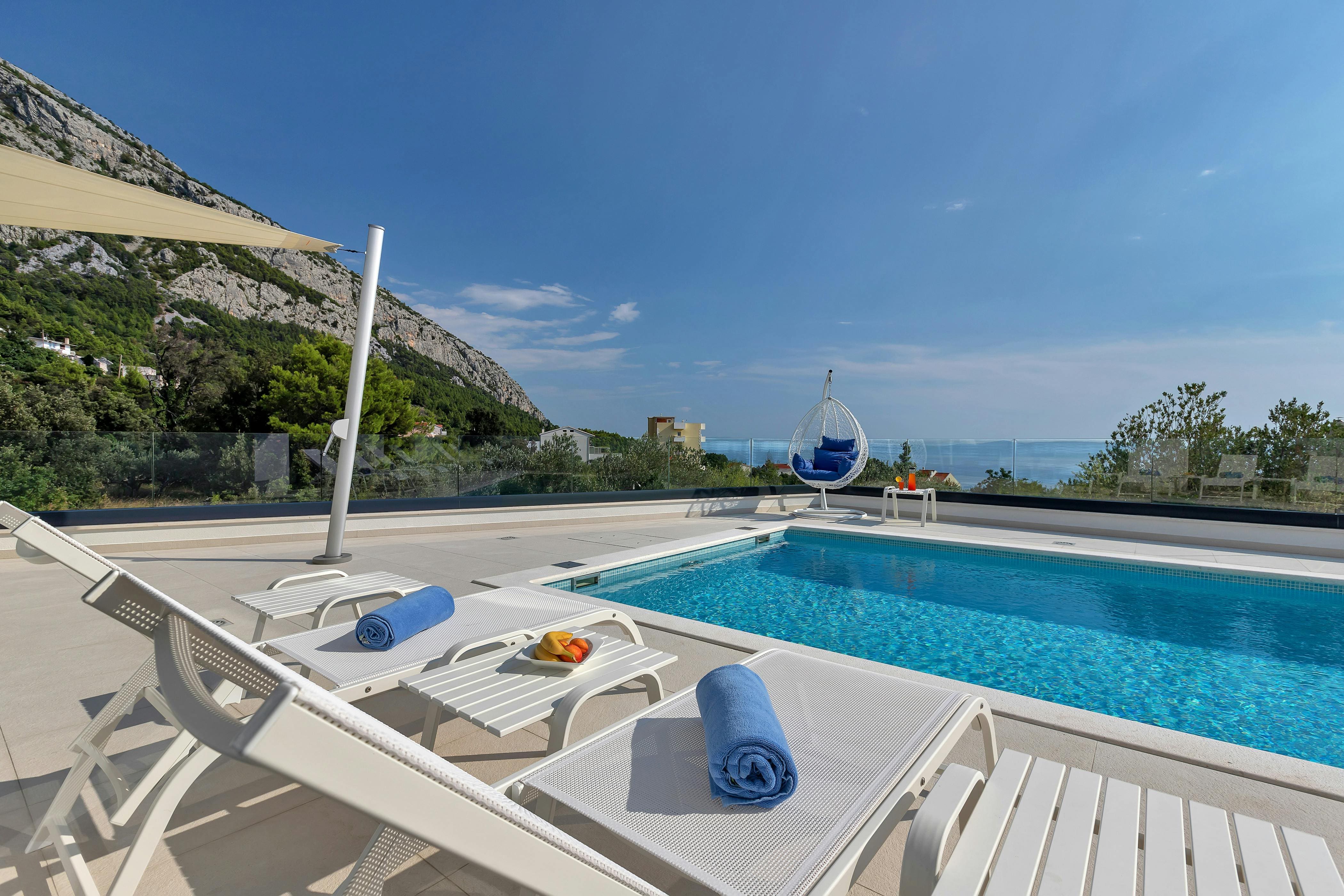 Kuća Lavanda Makarska: Luxury 3-Bedroom Villa with Seaview and Pool, Split-Dalmatia