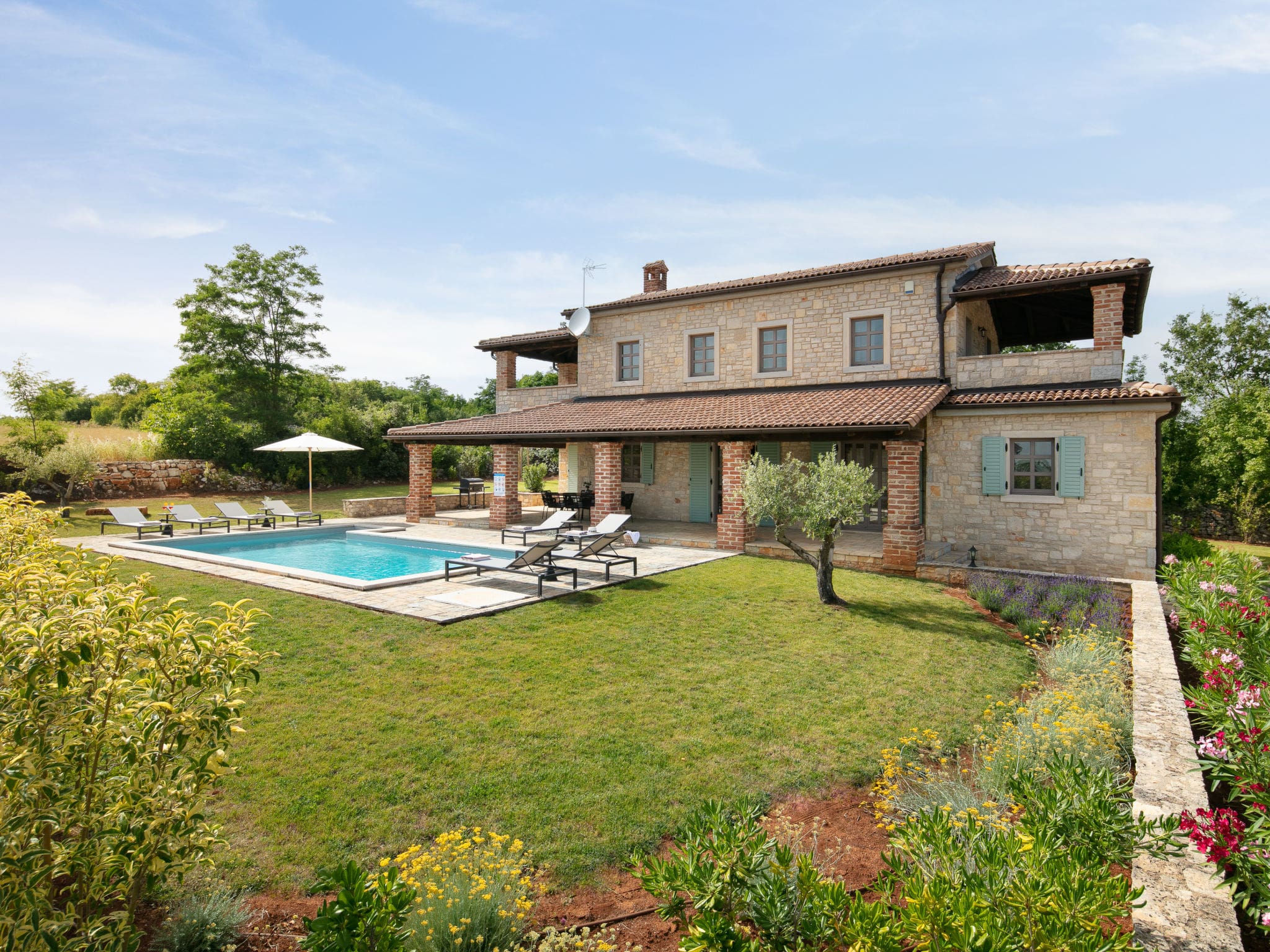 Kuća Lovreč Poreč: Stunning 4-Bedroom Villa with Private Pool and Garden in Istria Croatia