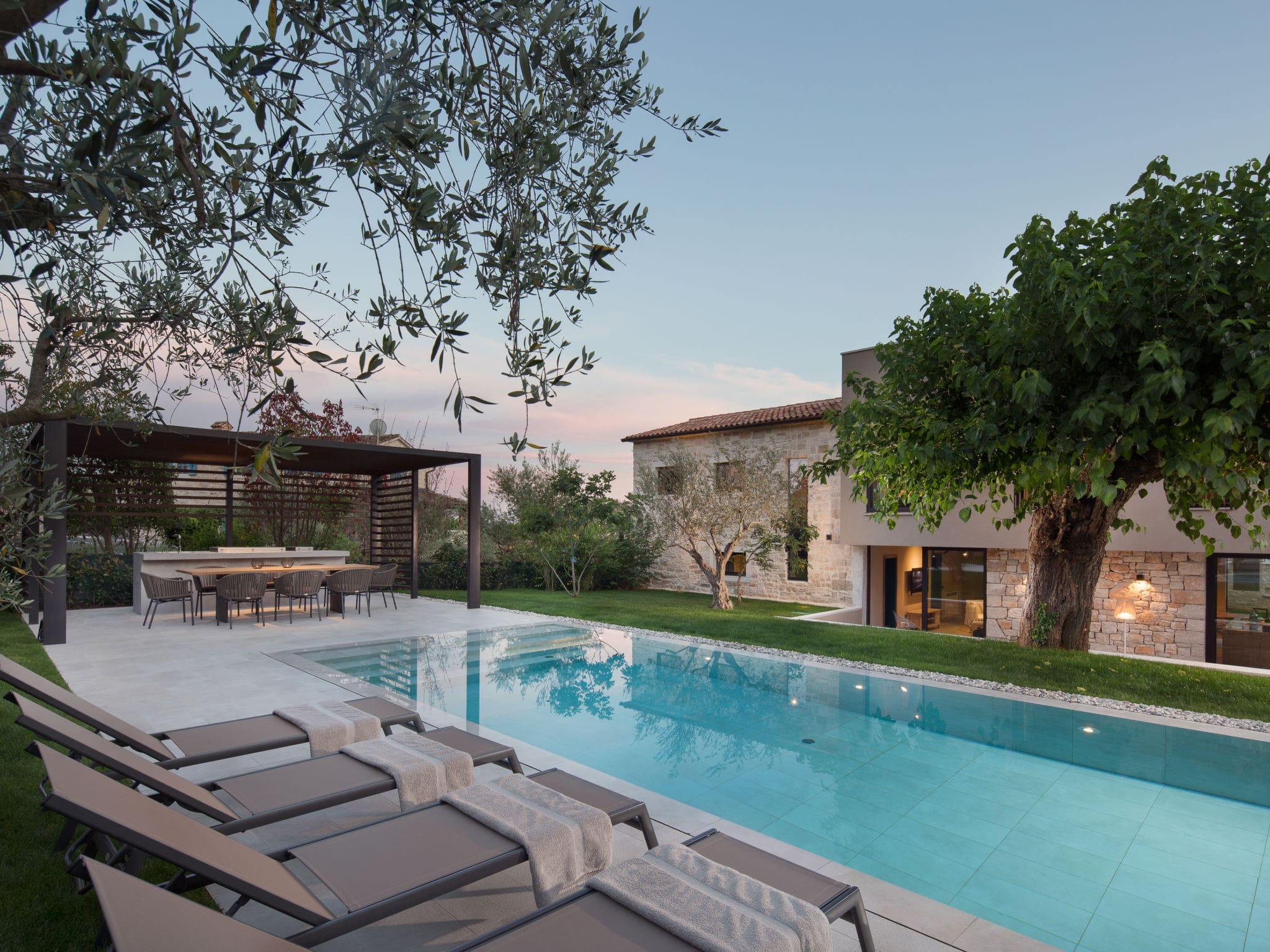 Kuća Maestral Poreč: Modern 5-Bedroom Villa with Private Pool and Sauna in Central Istria