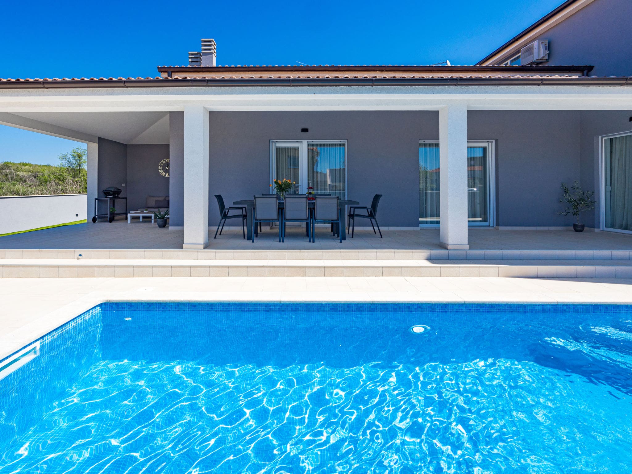 Kuća Marčana Pula: Stunning 4-Bedroom Modern Villa with Private Pool and Garden near Historic Pula