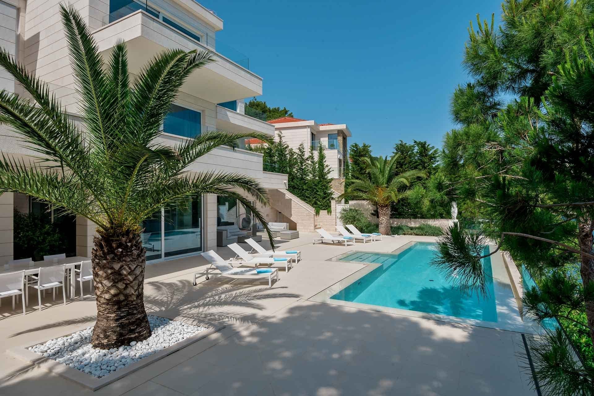 Kuća Marjan Split Split 26: Luxury 6-Bedroom Apartment with Seaview and Pool, Split