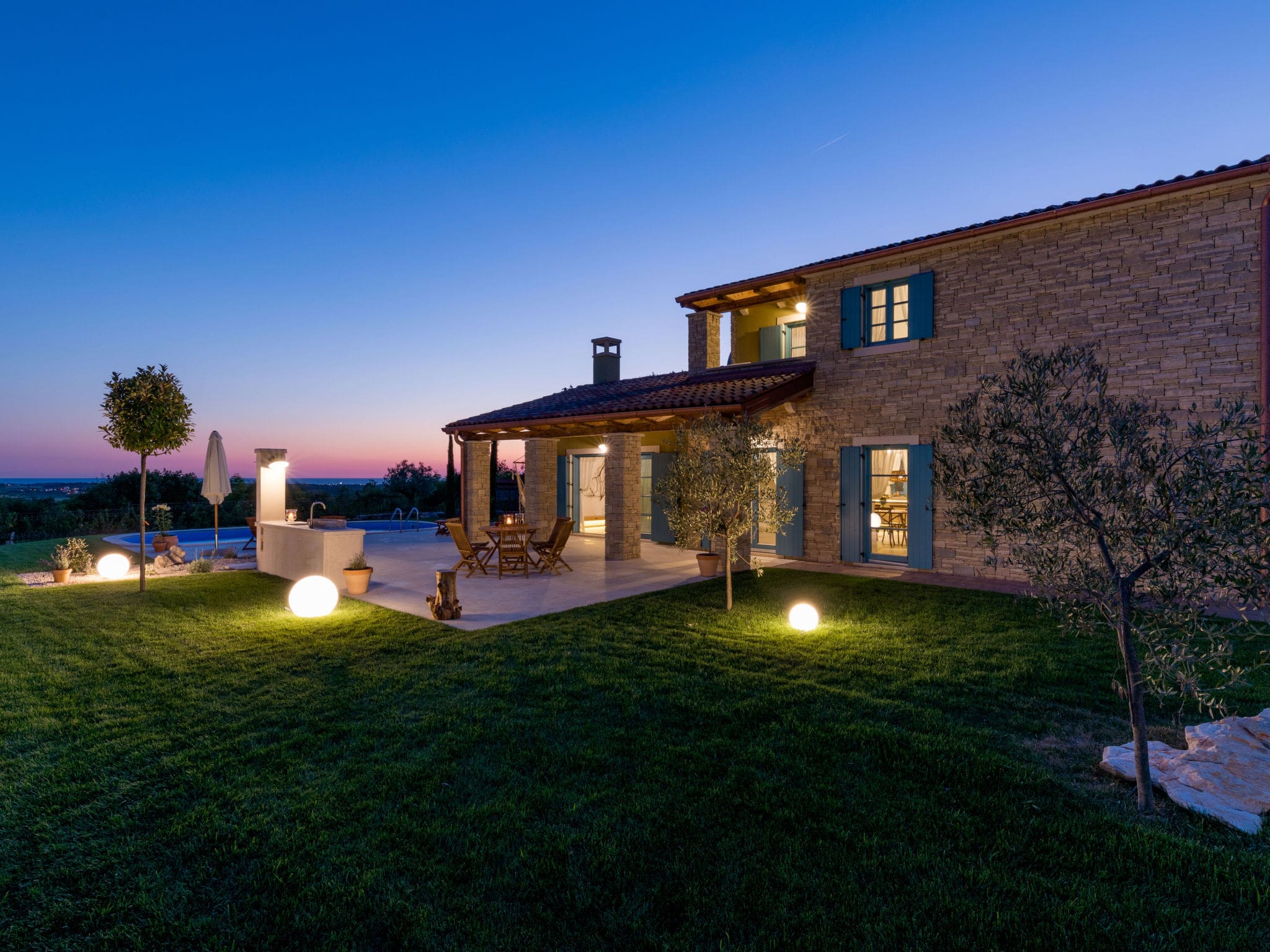 Kuca Mediteran Vardica: Sophisticated Two-Bedroom Holiday Villa with Private Pool and Hot Tub in Croatian Istria
