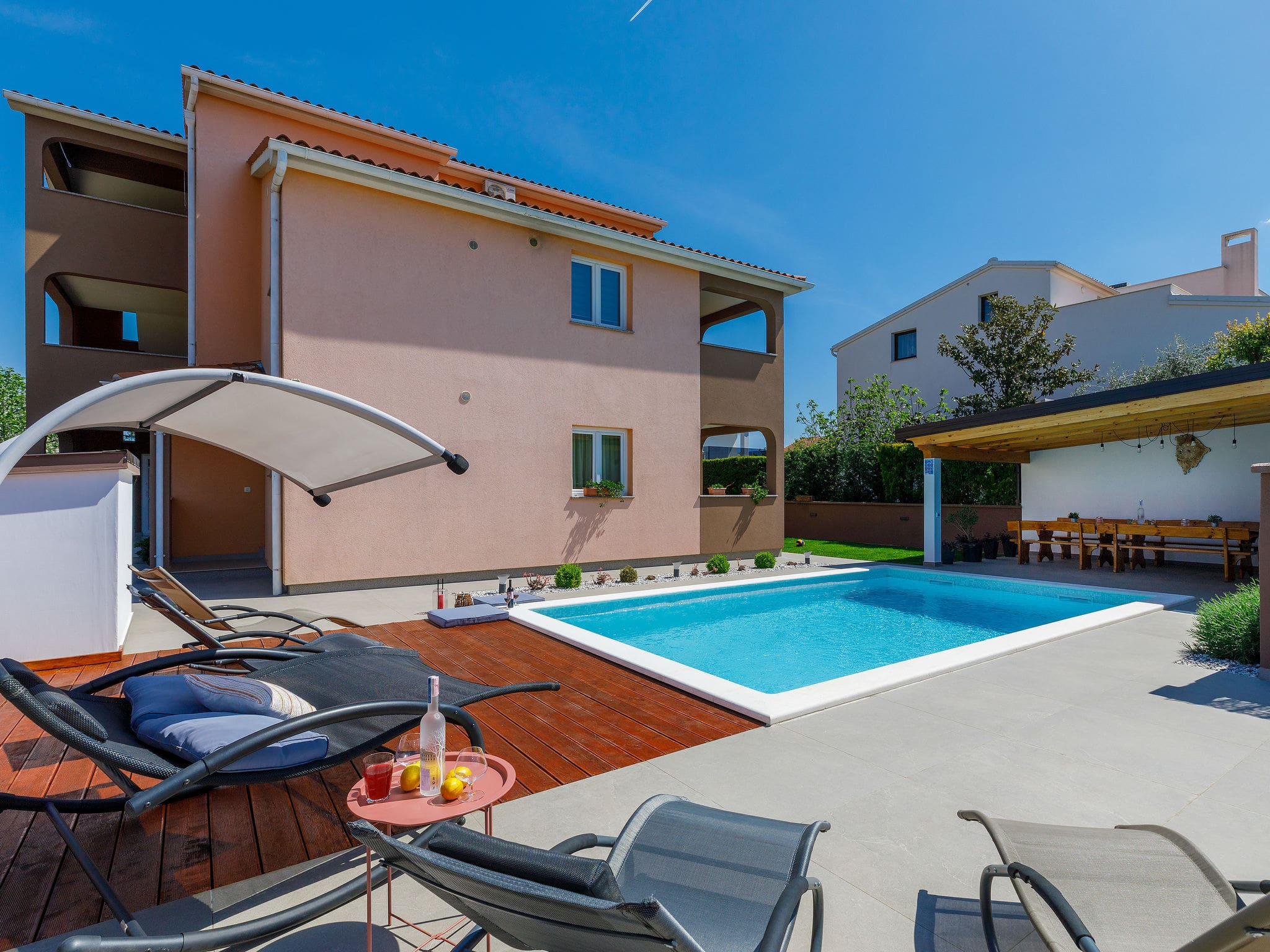 Kuća Montepino Pula: Spacious 6-Bedroom Family Villa with Private Pool and Garden Near Pula Center