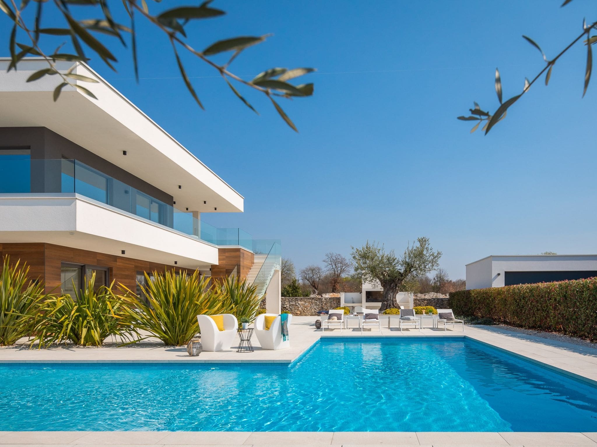 Kuća Montona Vodnjan: Spectacular 5-Bedroom Modern Villa with Private Pool and Sauna in Historic Istria