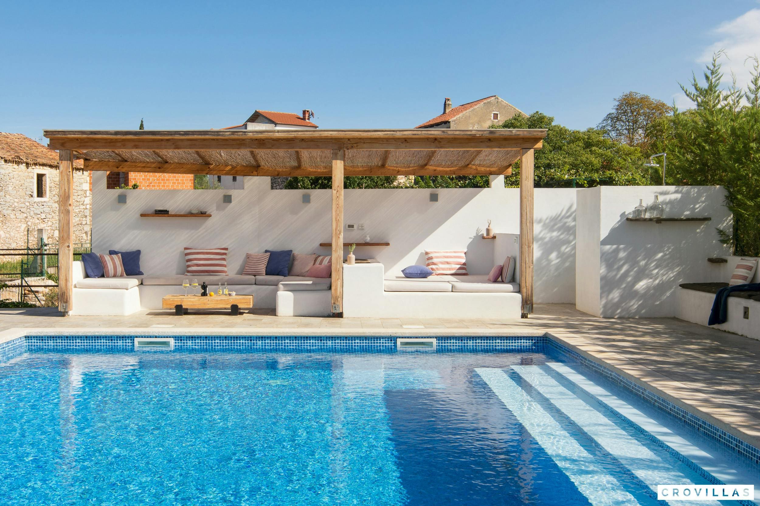 Kuća Motovun Istria Istria 2: Stylish 4-Bedroom Apartment with Countryside Views, Istria