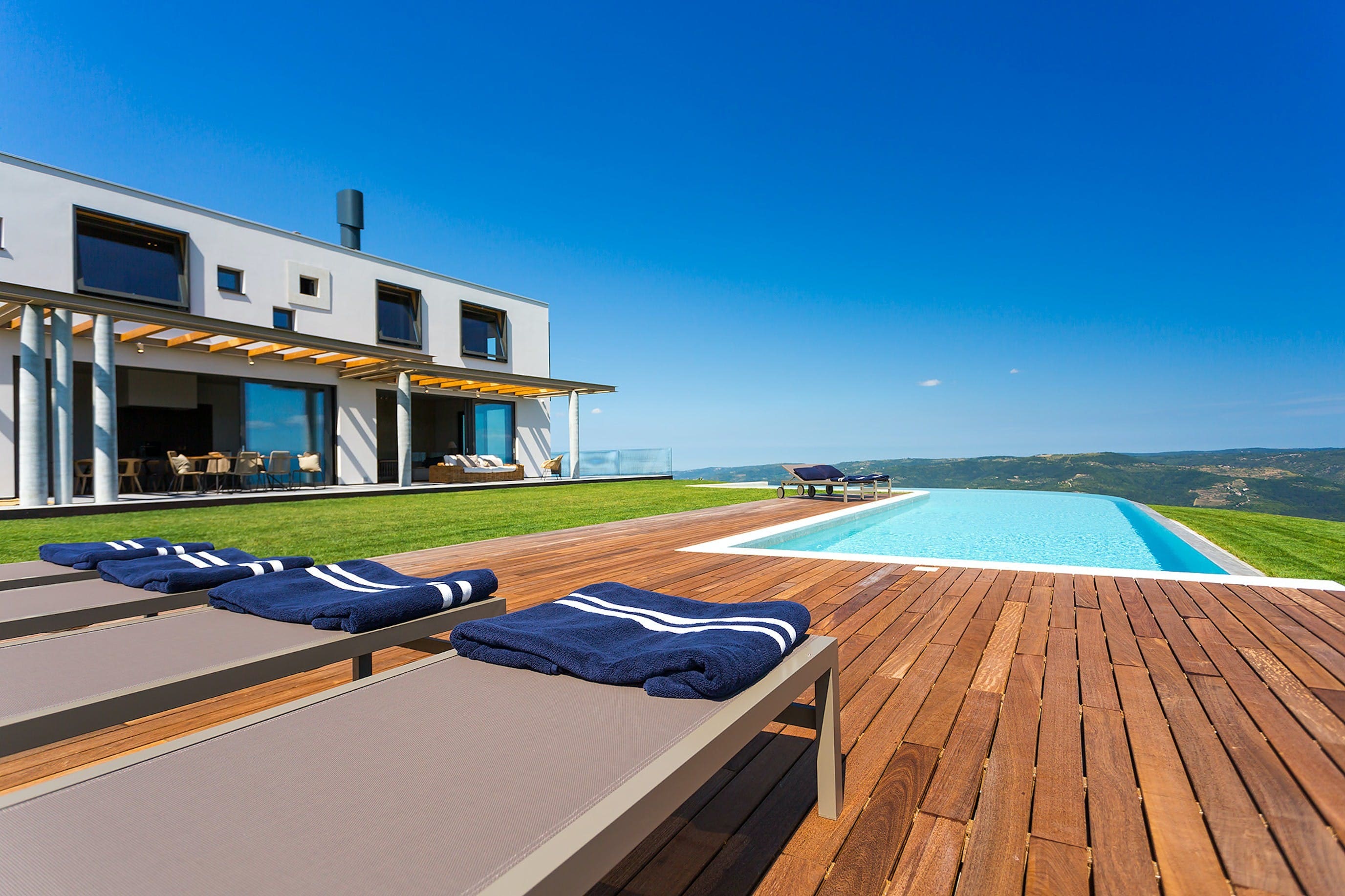 Kuća Motovun Istria: Luxury 3-Bedroom Apartment with Swimming Pool, Istria
