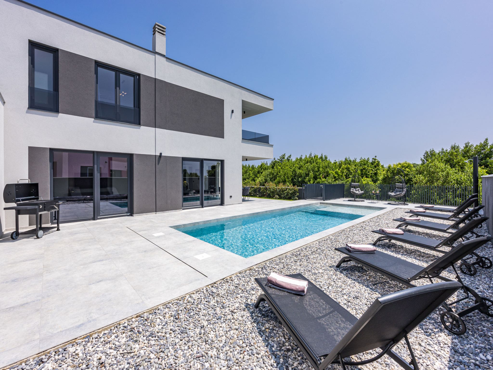 Kuća Premantura Pula: Modern 4-Bedroom Villa with Private Pool and Sea Views in Istria Croatia