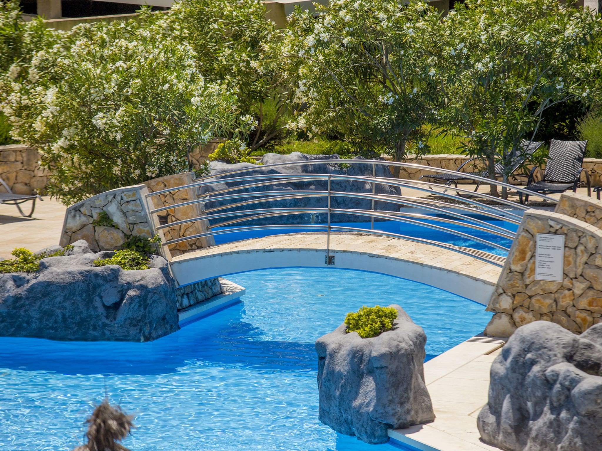 Kuca Sirena Vodice: Charming 2-Bedroom Beachfront Apartment with Sea Access and Resort Facilities in Vodice Croatia