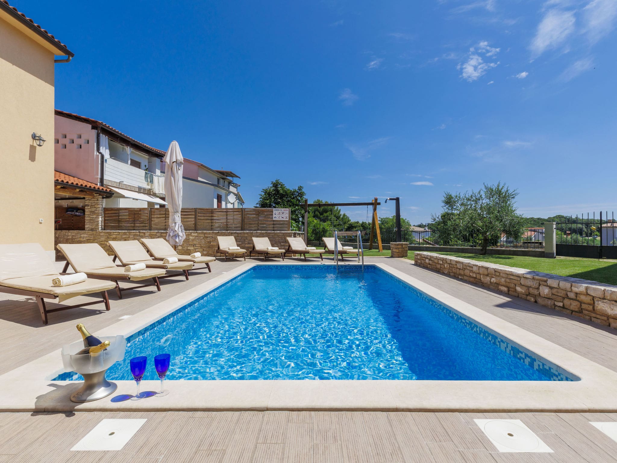 Kuća Soline Štinjan: Magnificent 7-Bedroom Villa with Private Pool and Fitness Room in Istria Croatia