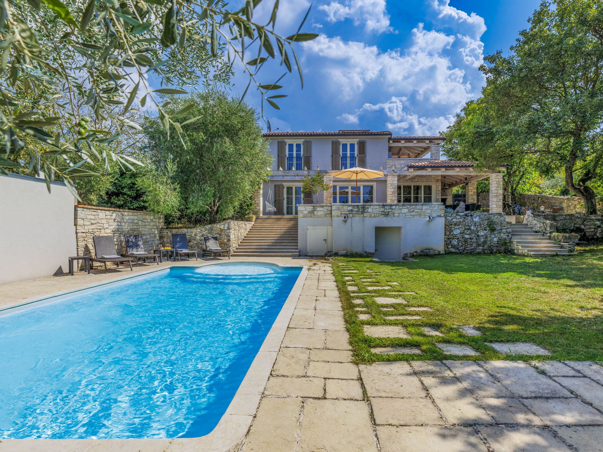 Kuća Štifanići Baderna: Stunning 3-Bedroom Private Pool Villa Near Historic Istrian Towns and Coastal Attractions
