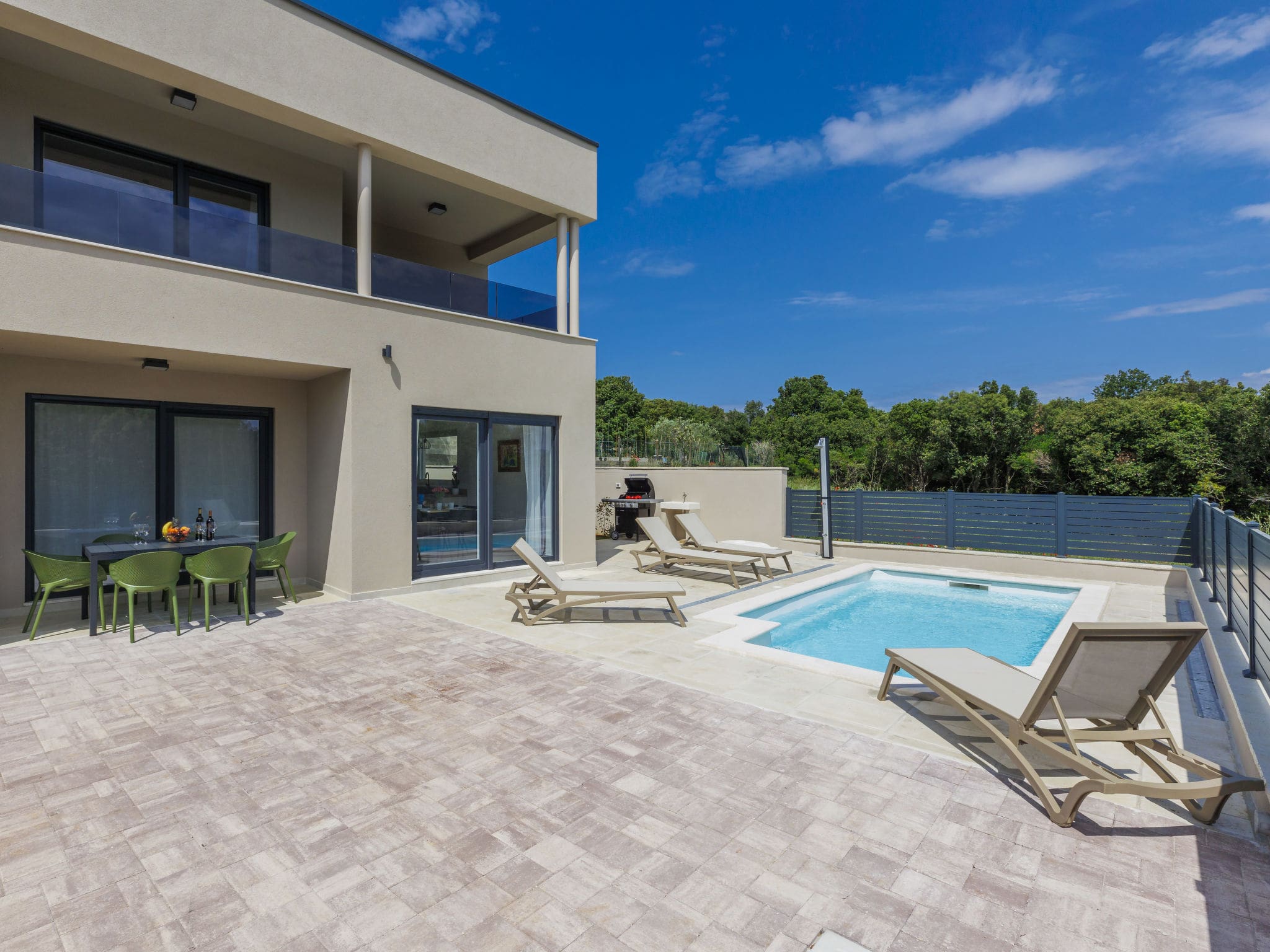 Kuća Štinjan Pula: Contemporary 3-Bedroom Villa with Private Pool Near Historic Pula Center in Istria