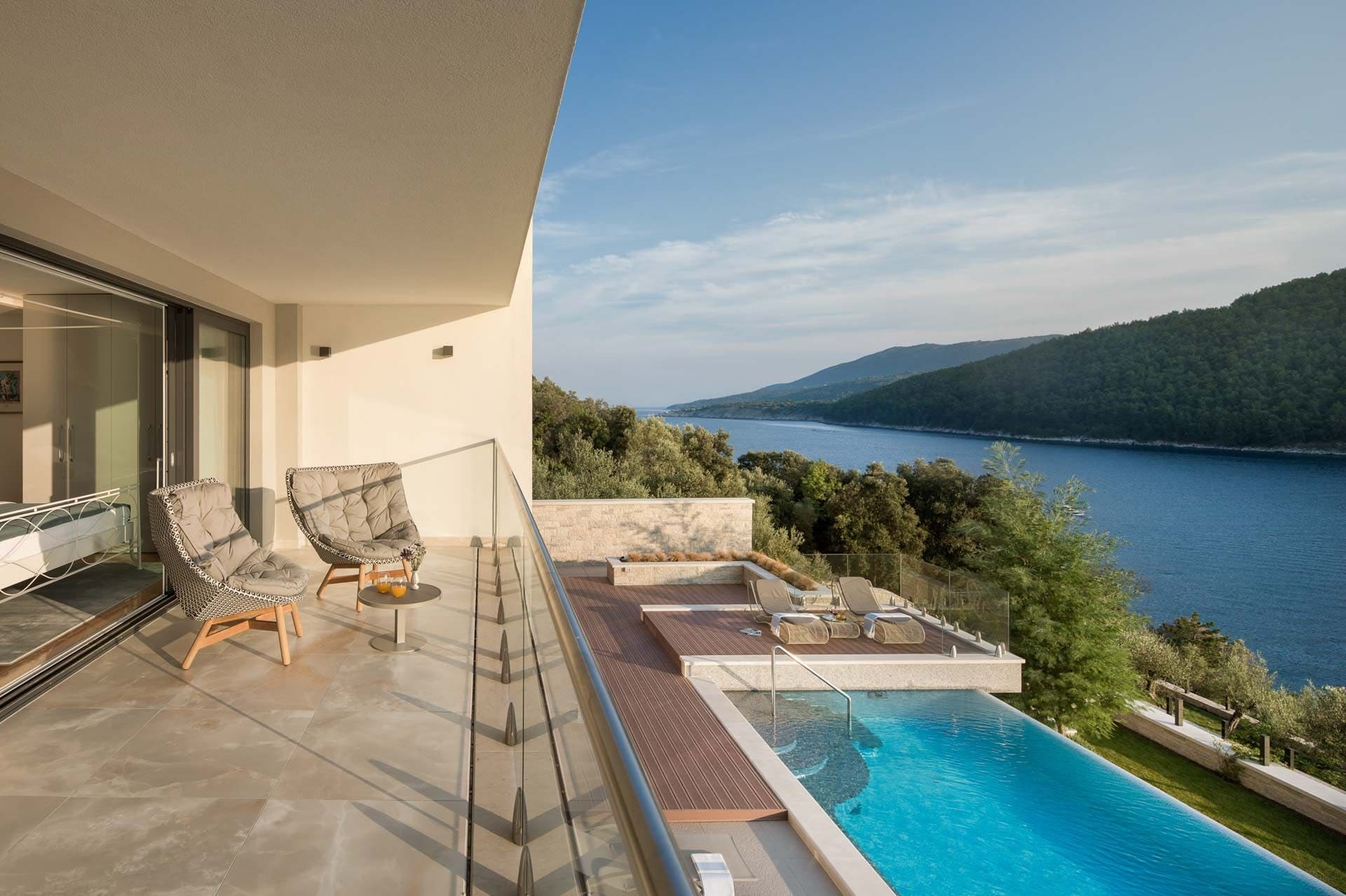 Kuća Vjetar Labin: Spacious 5-Bedroom Apartment with Private Pool and Seaview, Istria
