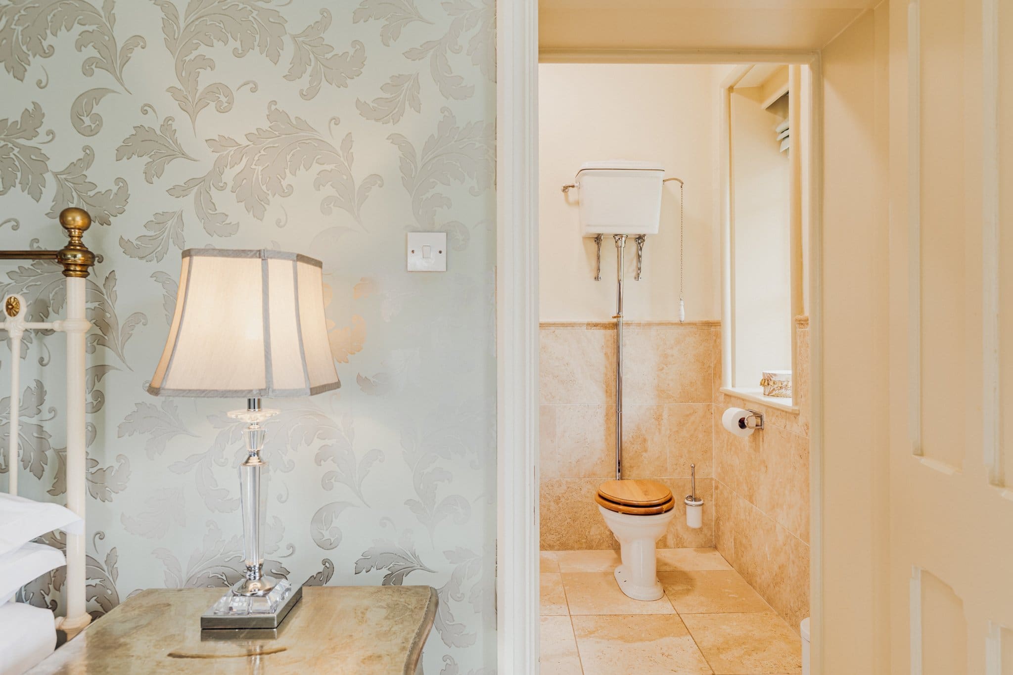 Lakeside Serenity: Stunning 9-Bedroom Luxury Cottage Rental with Hot Tub, Cumbria