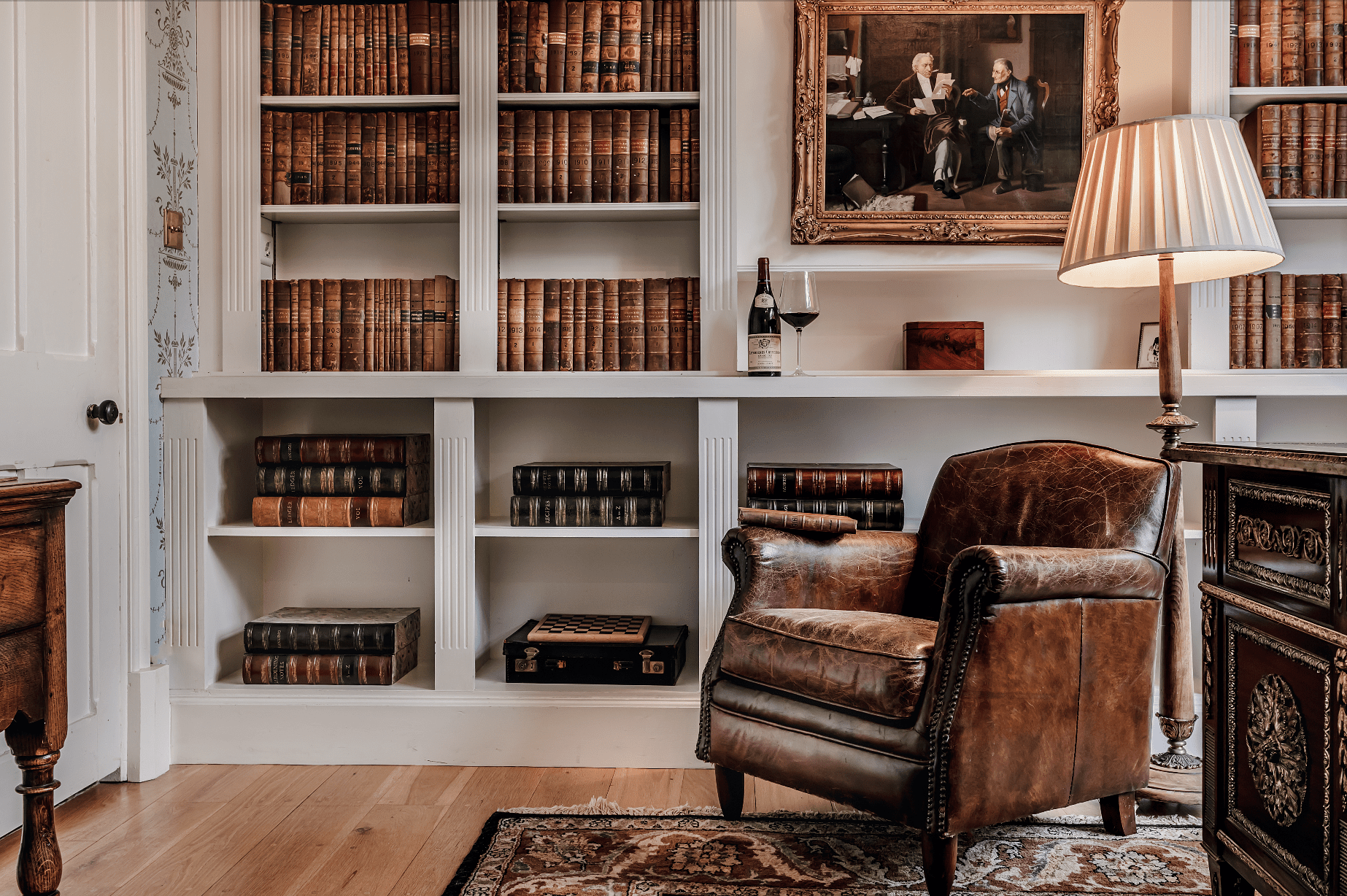 Lakeside Serenity: Stunning 9-Bedroom Luxury Cottage Rental with Hot Tub, Cumbria