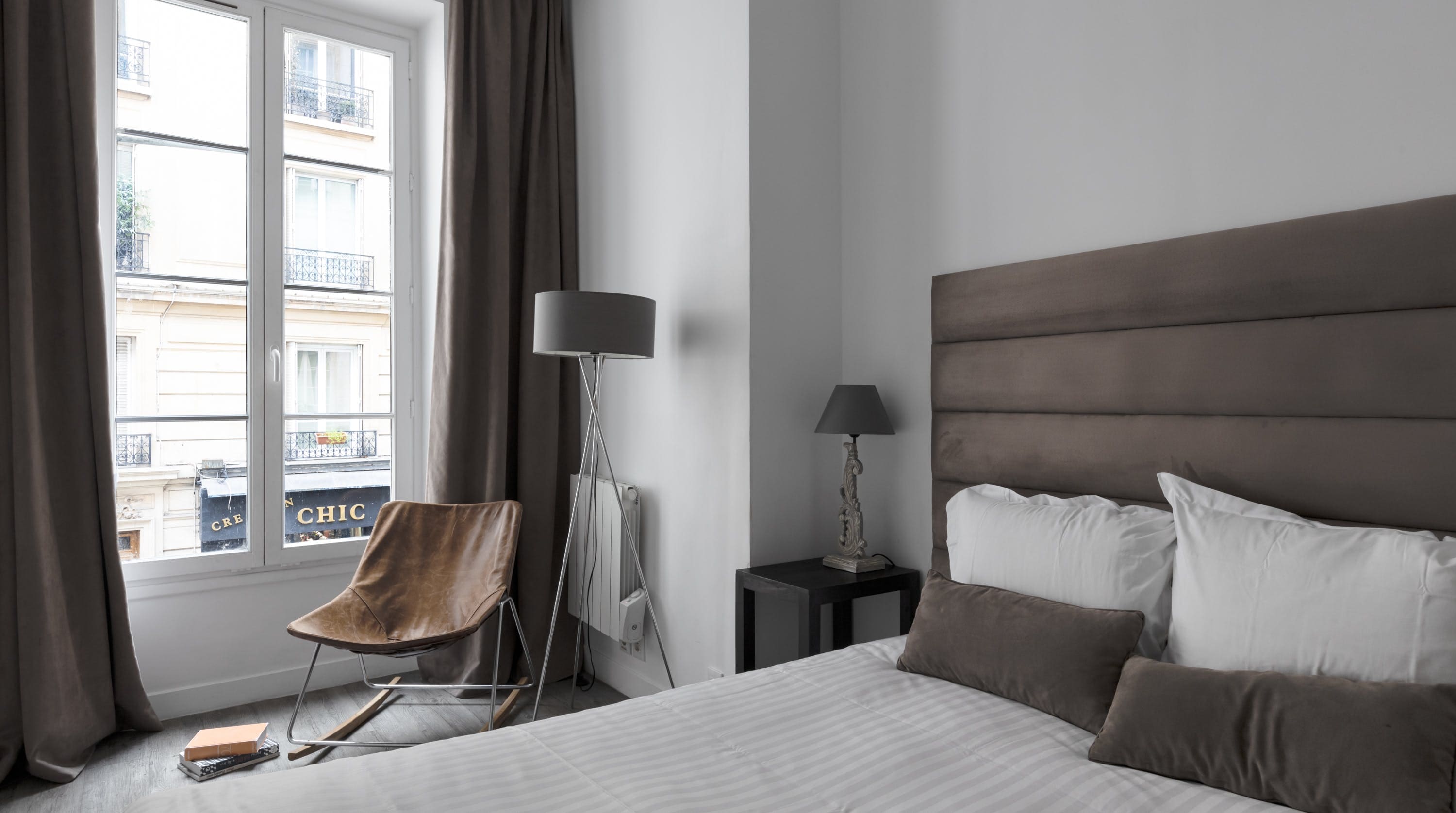 L’Appartement Montorgueil: Spacious 3-Bedroom Apartment Rental in Montorgueil Les Halles, Paris