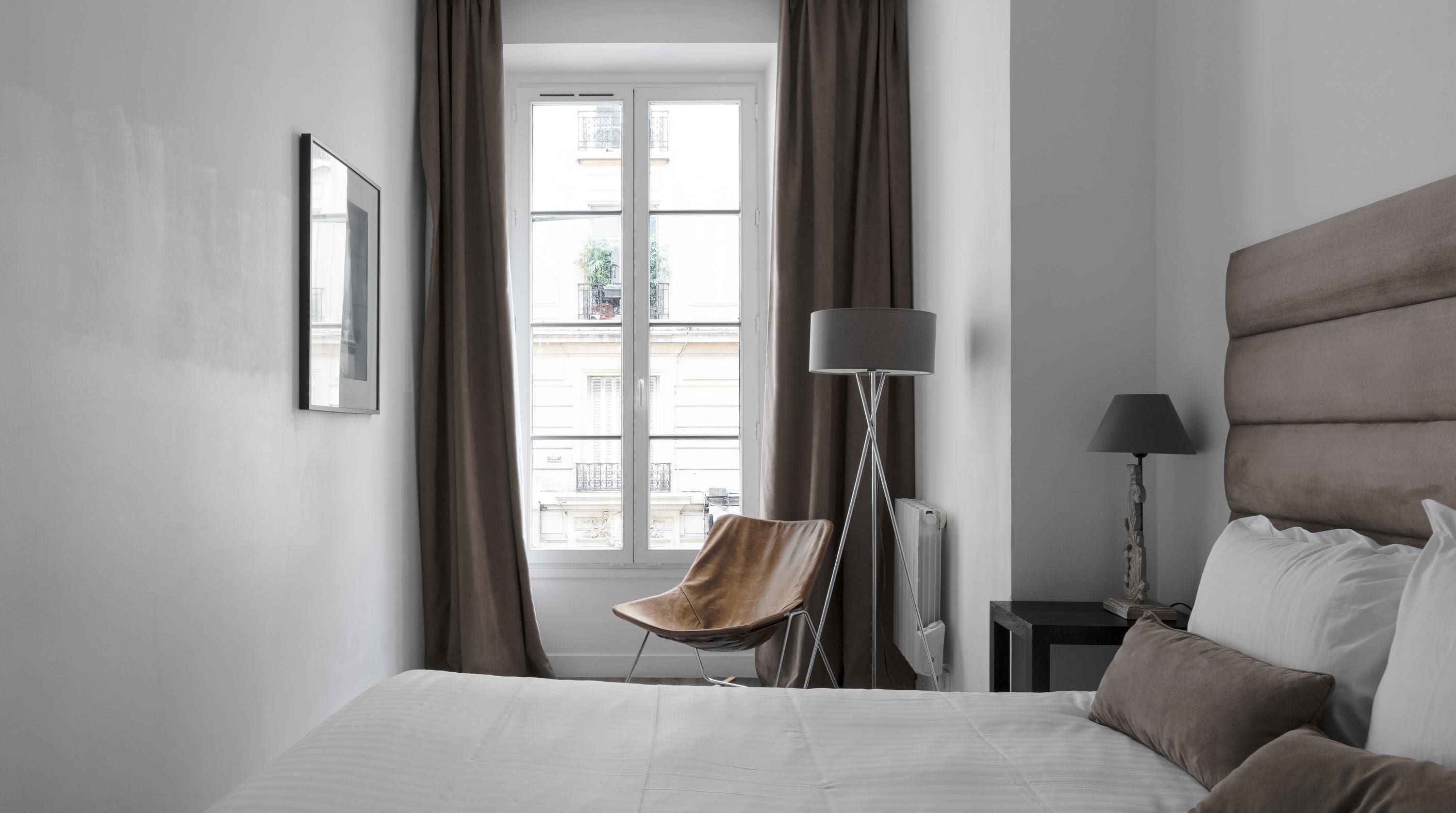 L’Appartement Montorgueil: Spacious 3-Bedroom Apartment Rental in Montorgueil Les Halles, Paris