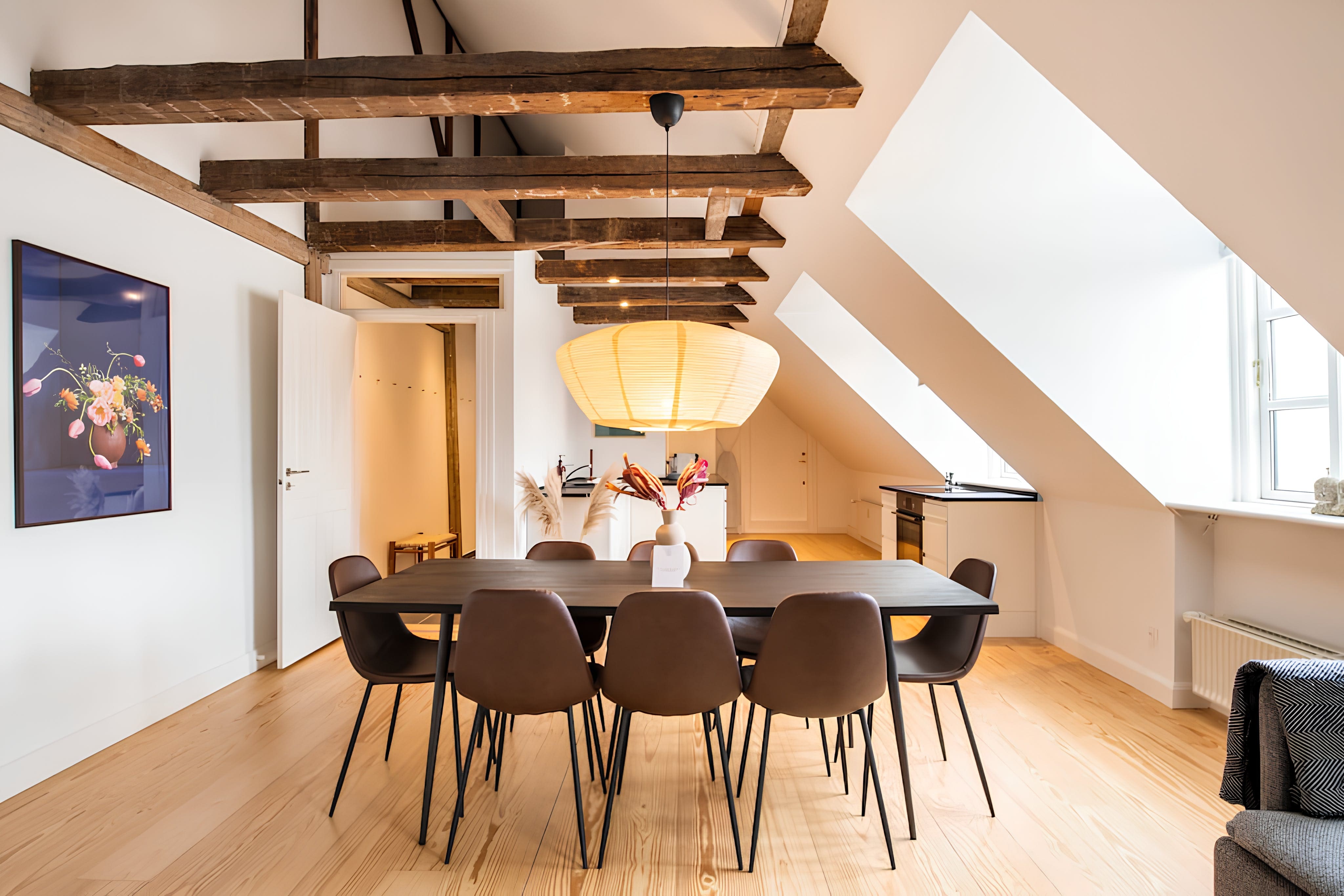 Lejlighed Vesterhavet Rådhuspladsen: Elegant 4-Bedroom Apartment with Seaview in Copenhagen’s Heart