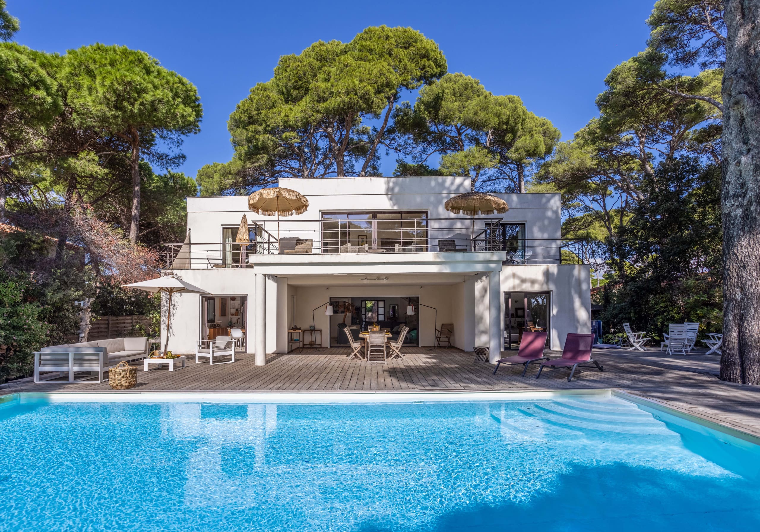 Les Pins d’Azur: Stunning Luxury Villa Rental with Seaview and Pool, Toulon