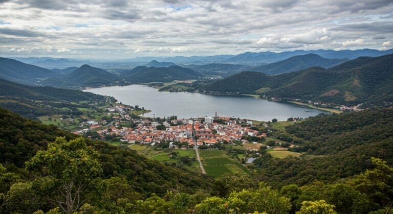 Lagoa Travel Guide: Where to Stay, Eat & Explore in Luxury