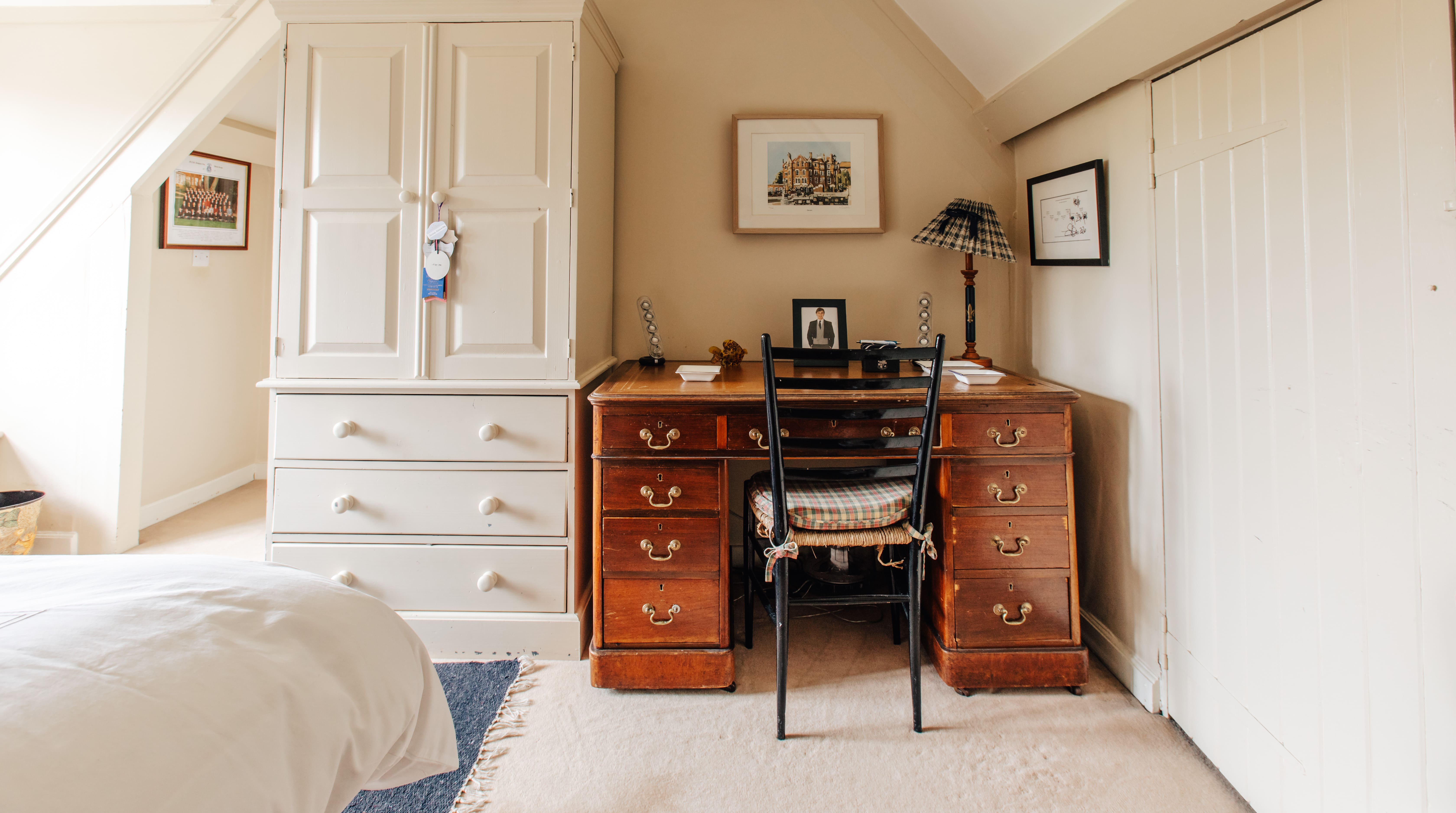 Maidford Rectory House: Historic 6-Bedroom Manor House Rental Northamptonshire with Pool and Tennis Court