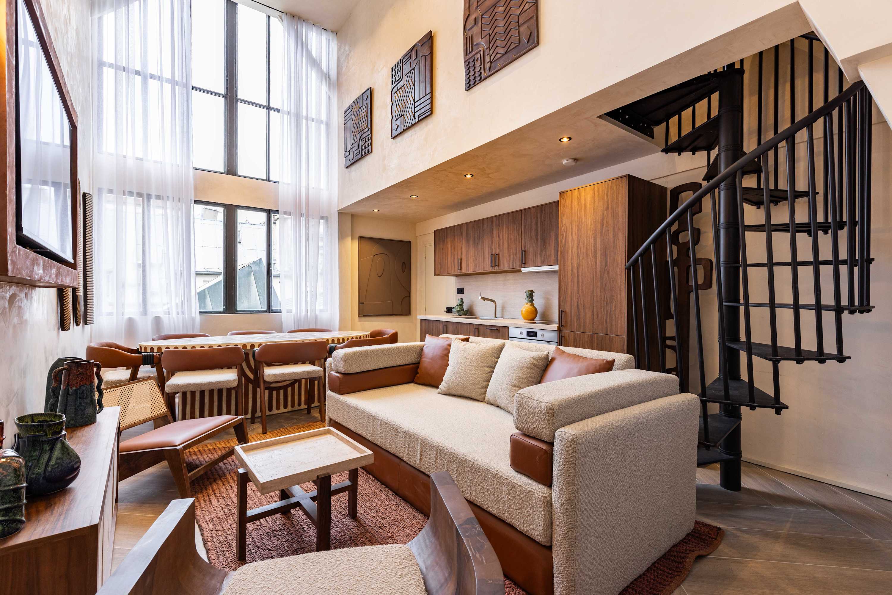 Maison de Montparnasse: Spacious 5-Bedroom Luxury Townhouse Rental in Montparnasse