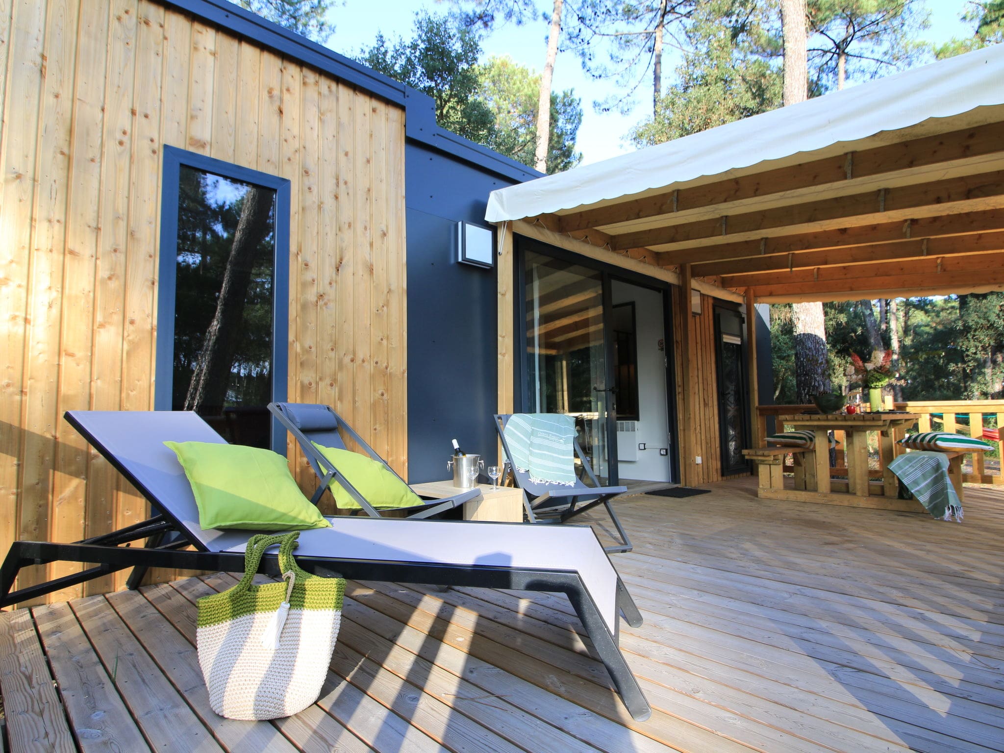 Maison Galupe Ondres: Premium 2-Bedroom Eco Lodge with Heated Pool Access Near Biarritz Coast