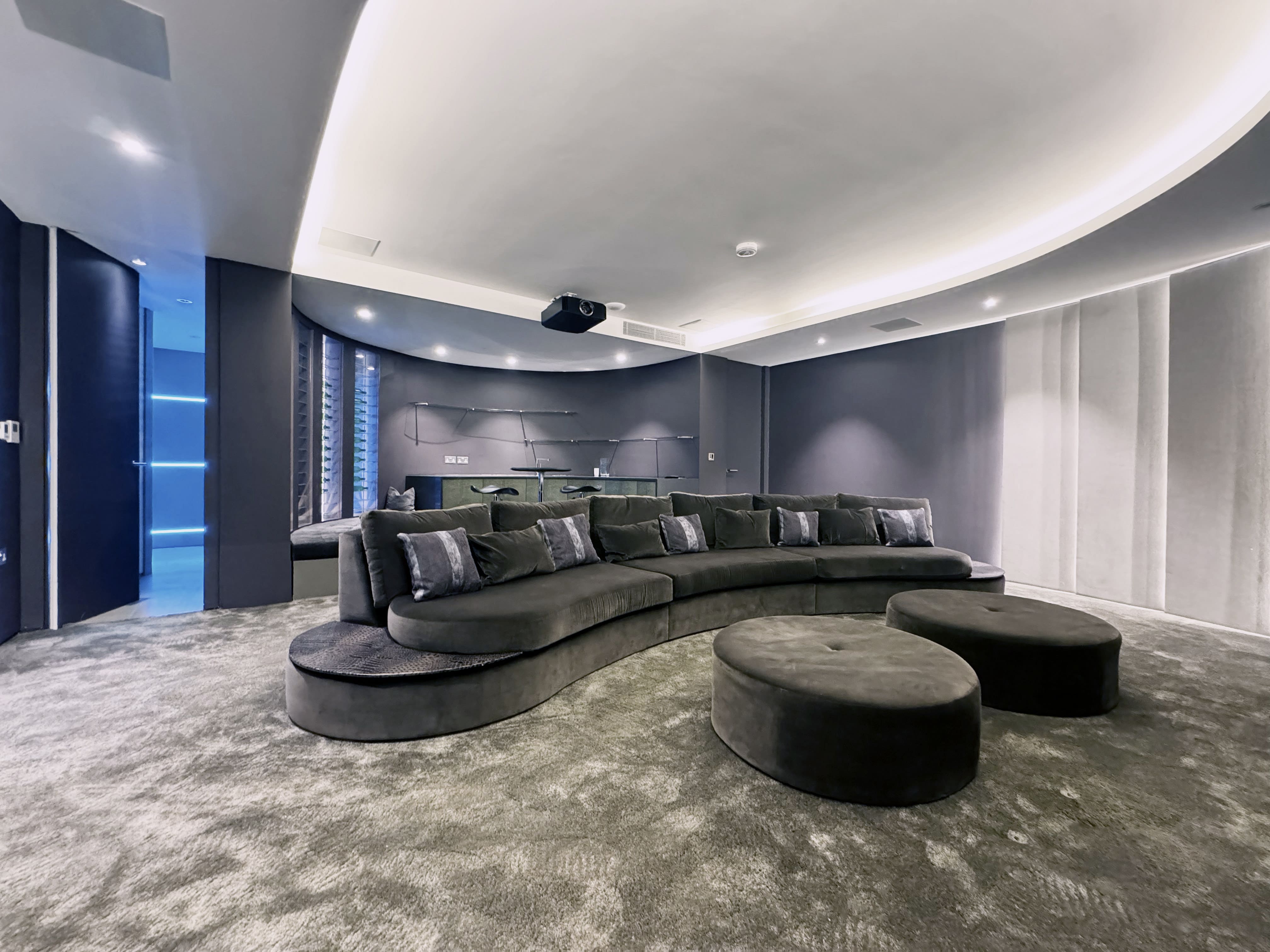 Manor Ashridge Hertfordshire: Luxury 6-Bedroom Villa with Sauna and Pool, Hertfordshire