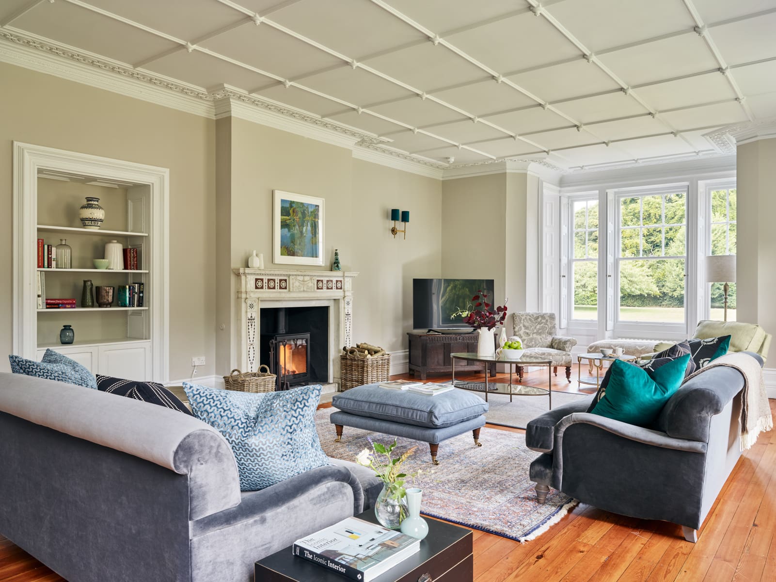 Manor Boudicca Norfolk: Luxury 10-Bedroom House with Hot Tub and Gardens, Norfolk