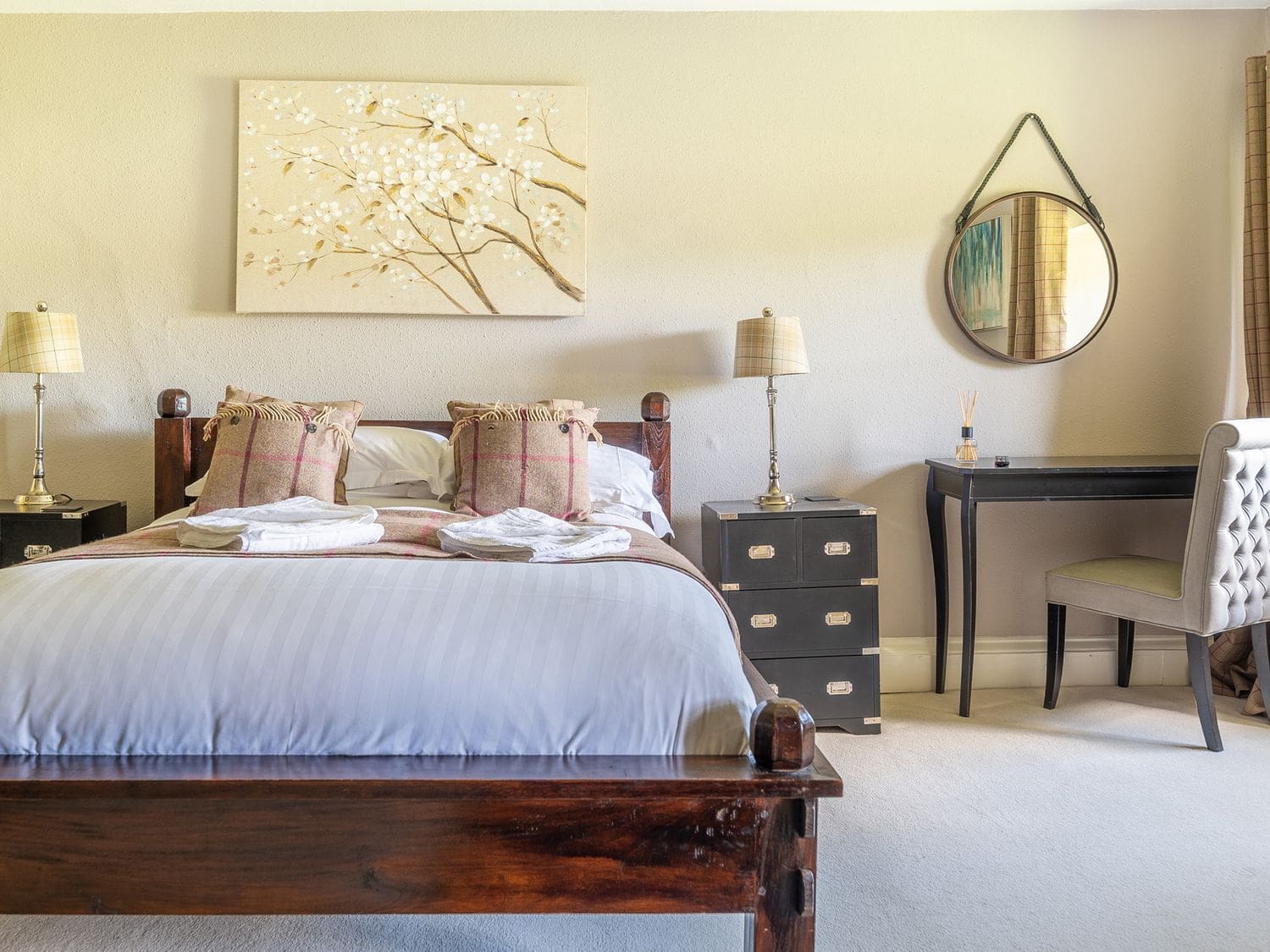 Manor Brantwood Windermere: Spacious 12-Bedroom Holiday Cottage with Lake Views, Lake District