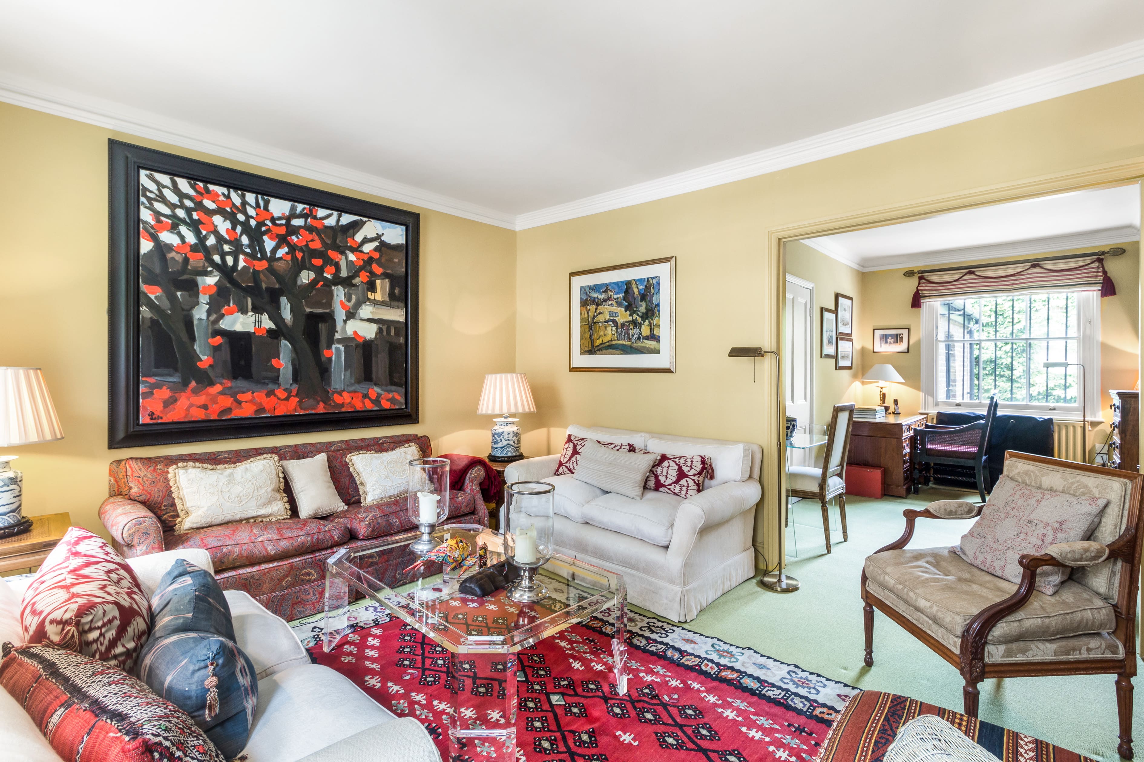 Manor Campden Kensington: Luxury 4-Bedroom Apartment with Elegant Interiors, Kensington