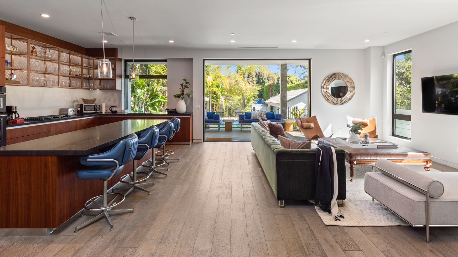 Manor Chaparral Hollywood: Exquisite 5-Bedroom Luxury Villa with Pool, Hollywood Hills