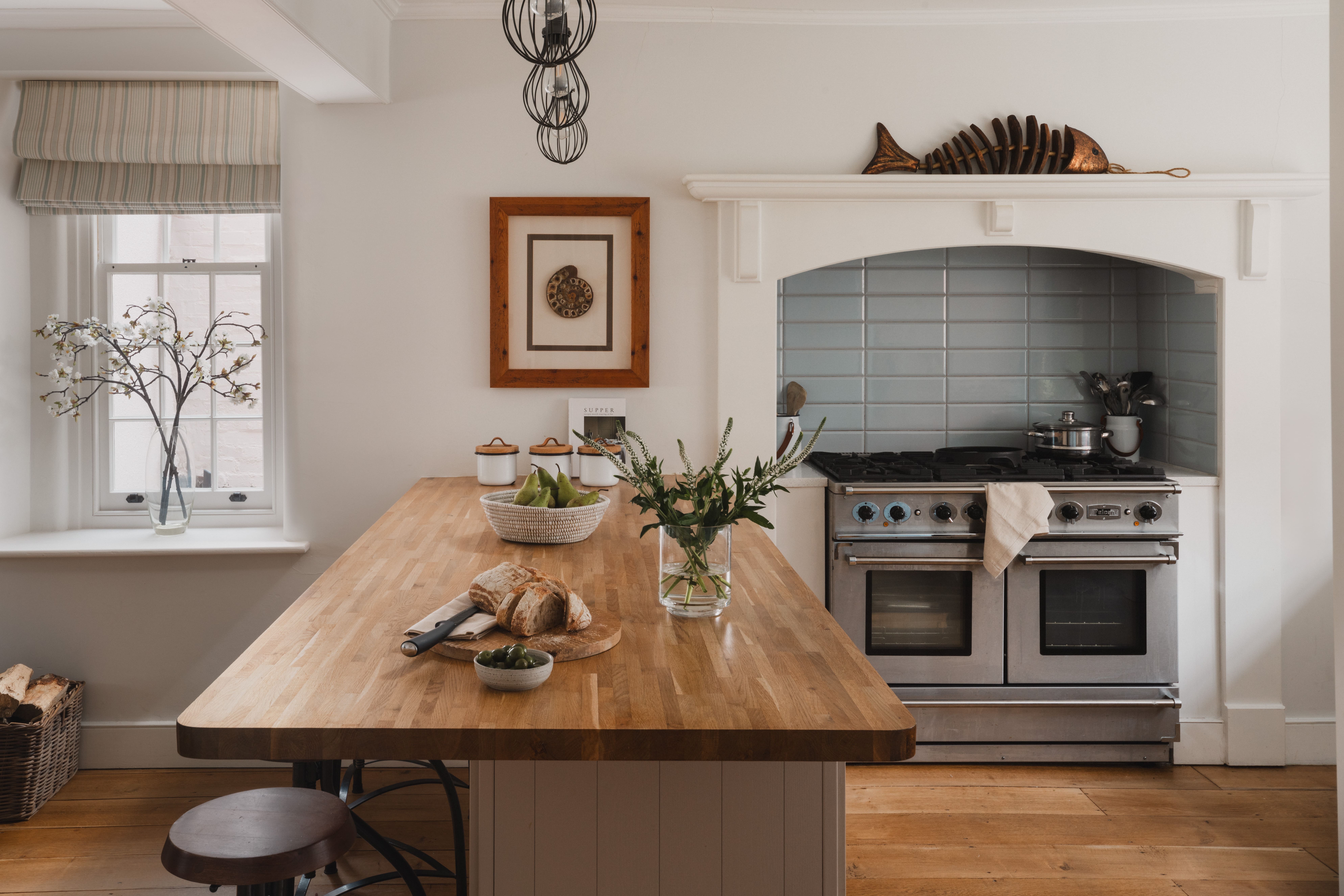 Manor Chesil Dorset: Spacious 5-Bedroom Apartment with Sea Views, Dorset