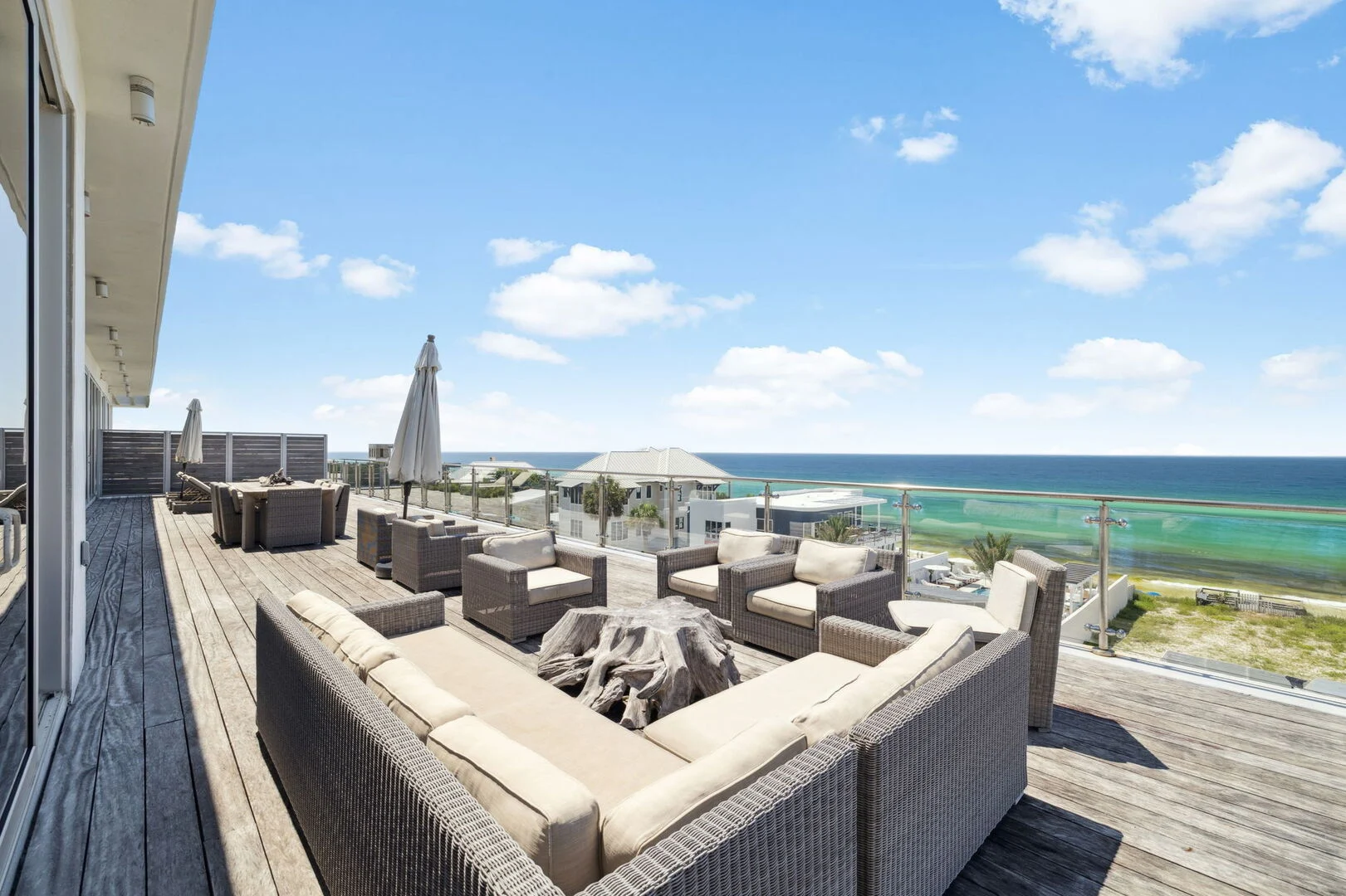 Manor Choctawhatchee Seagrove: Spacious 5-Bedroom Villa with Ocean Views, Walton County