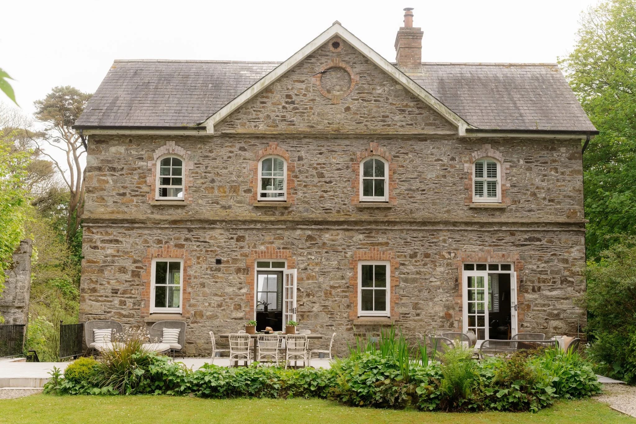 Manor Coilltean Kinsale: Spacious 8-Bedroom House with Beach Access, County Cork