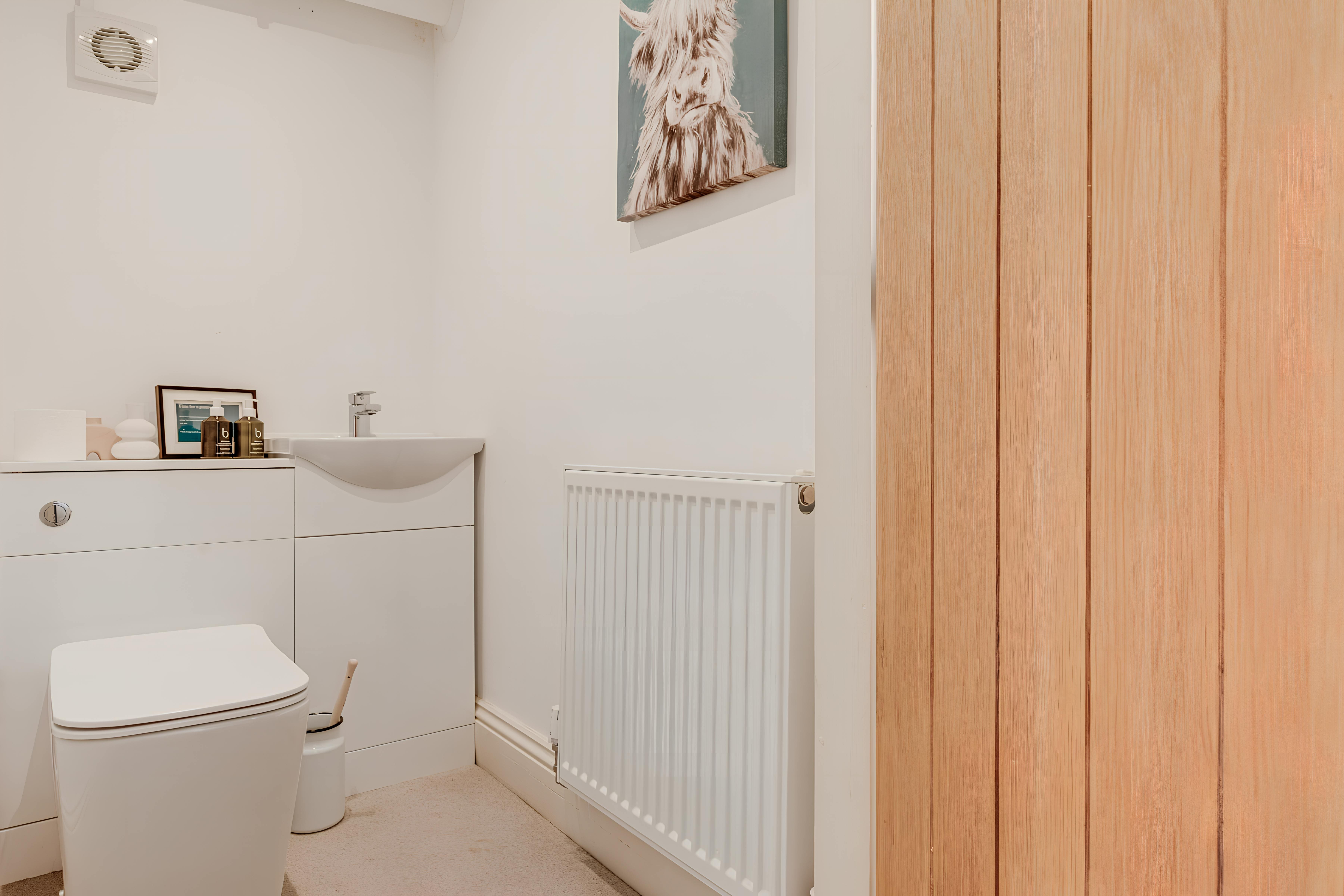 Manor Cotswold Weston: 6-Bedroom Luxury Holiday Cottage, Family-Friendly, Gloucestershire