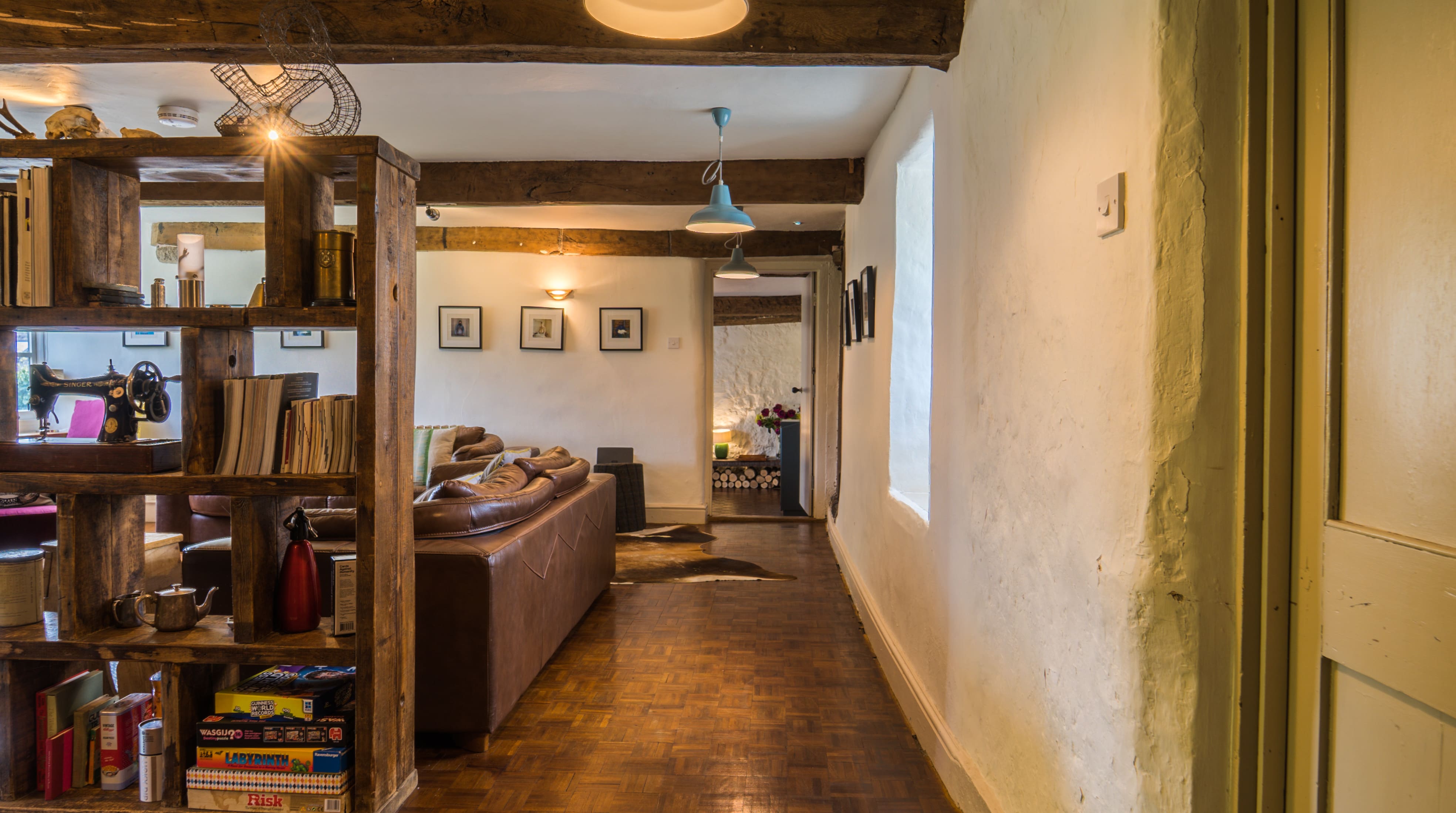 Manor Dartmoor Exeter: Chic 6-Bedroom Cottage with Countryside Views, Devon