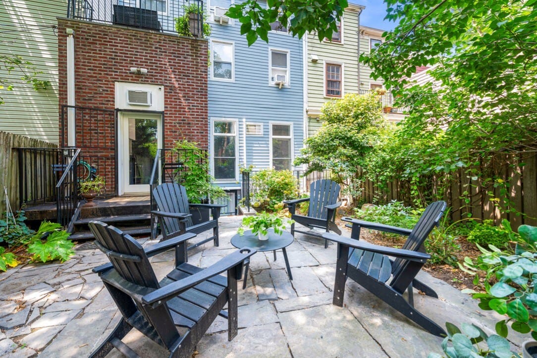 Manor Dekalb Fort Greene: Luxury 3-Bedroom Townhouse with Air Conditioning in Fort Greene, New York