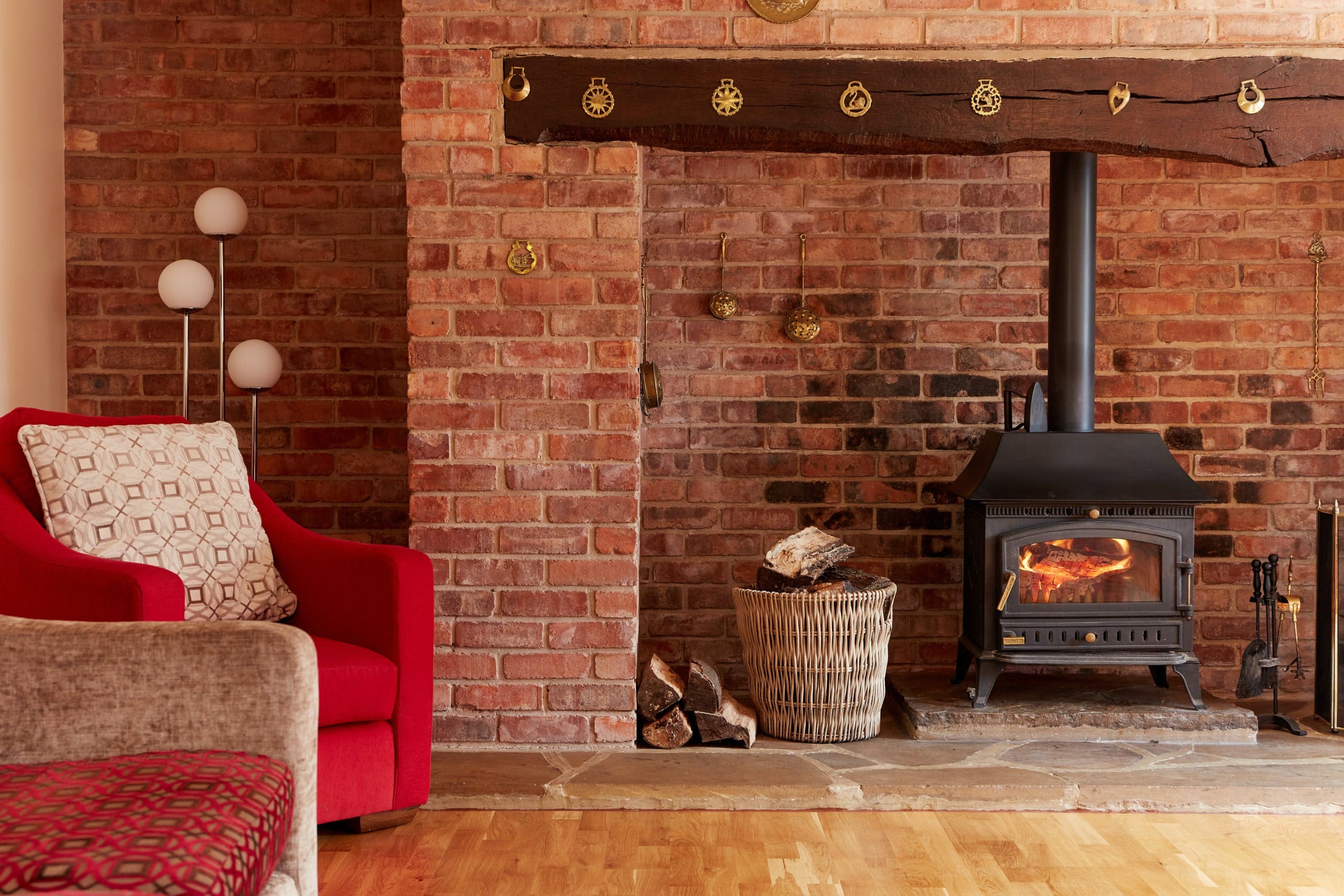 Manor Dovedale Derbyshire: Spacious 7-Bedroom Holiday Apartment with Countryside Views, Derbyshire