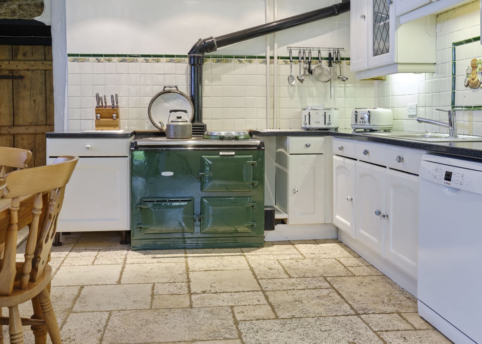 Manor Dunkery Exmoor: Luxury 9-Bedroom Apartment with Hot Tub and Sauna, Exmoor