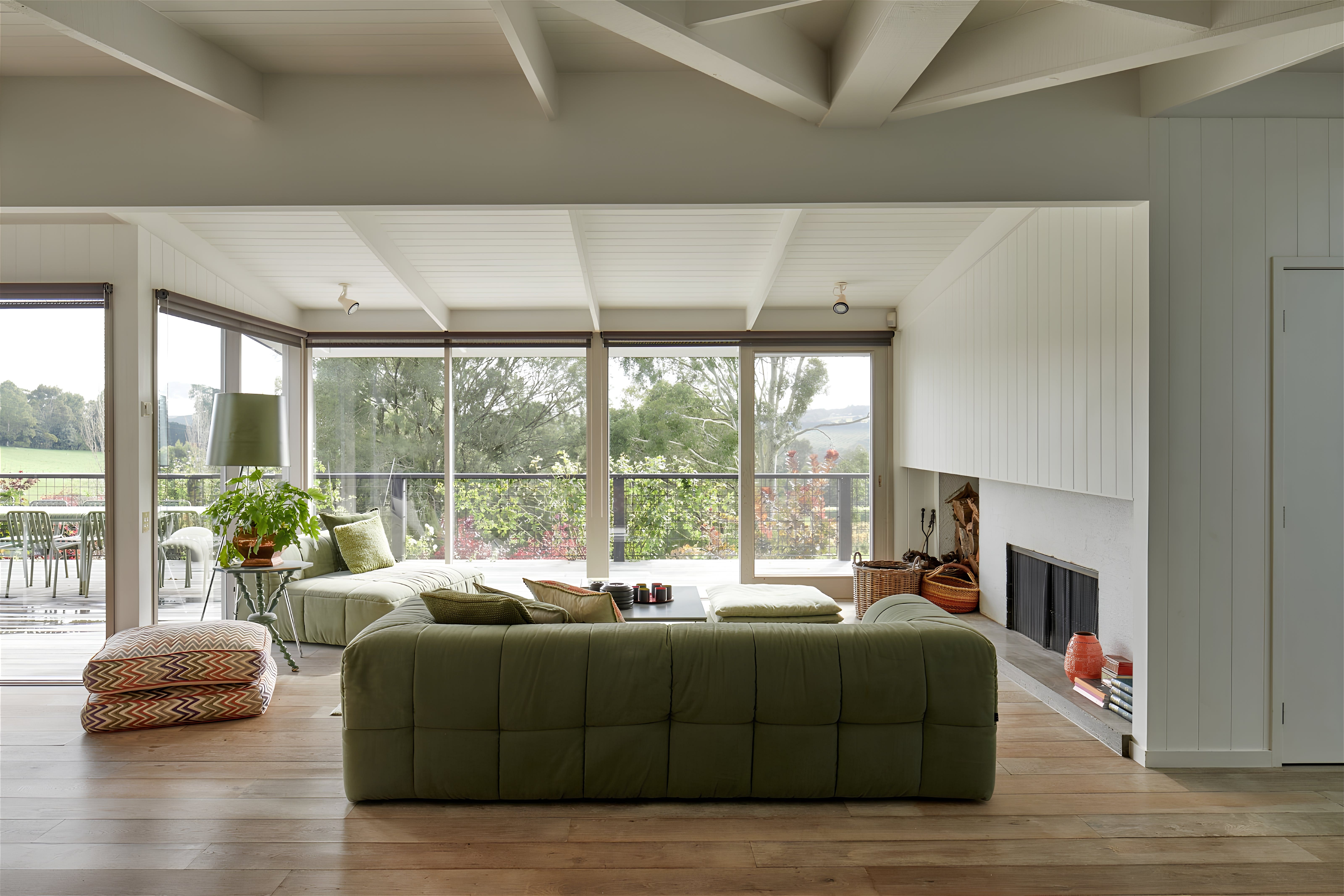 Manor Eucalyptus Mornington: Luxury 3-Bedroom Villa with Seaviews, Victoria, Australia