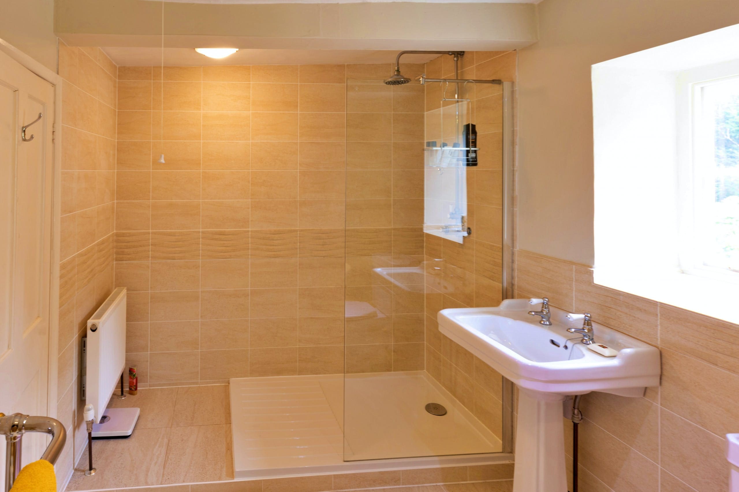 Manor Fotheringhay Northamptonshire: 4-Bedroom Luxury Apartment with River Views, Northamptonshire