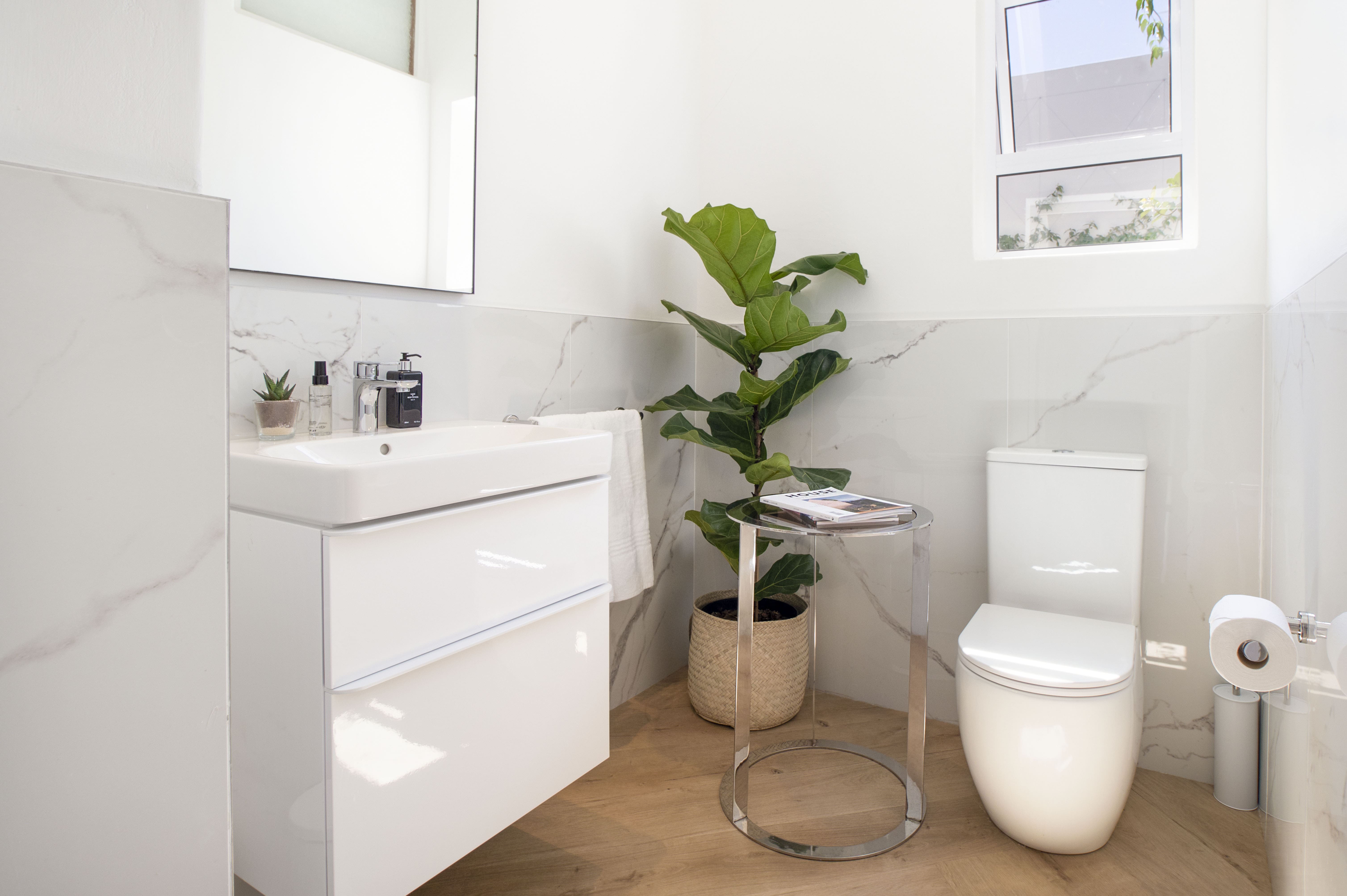 Manor Fynbos Cape Town: Charming 3-Bedroom Cottage with Pool in Cape Town