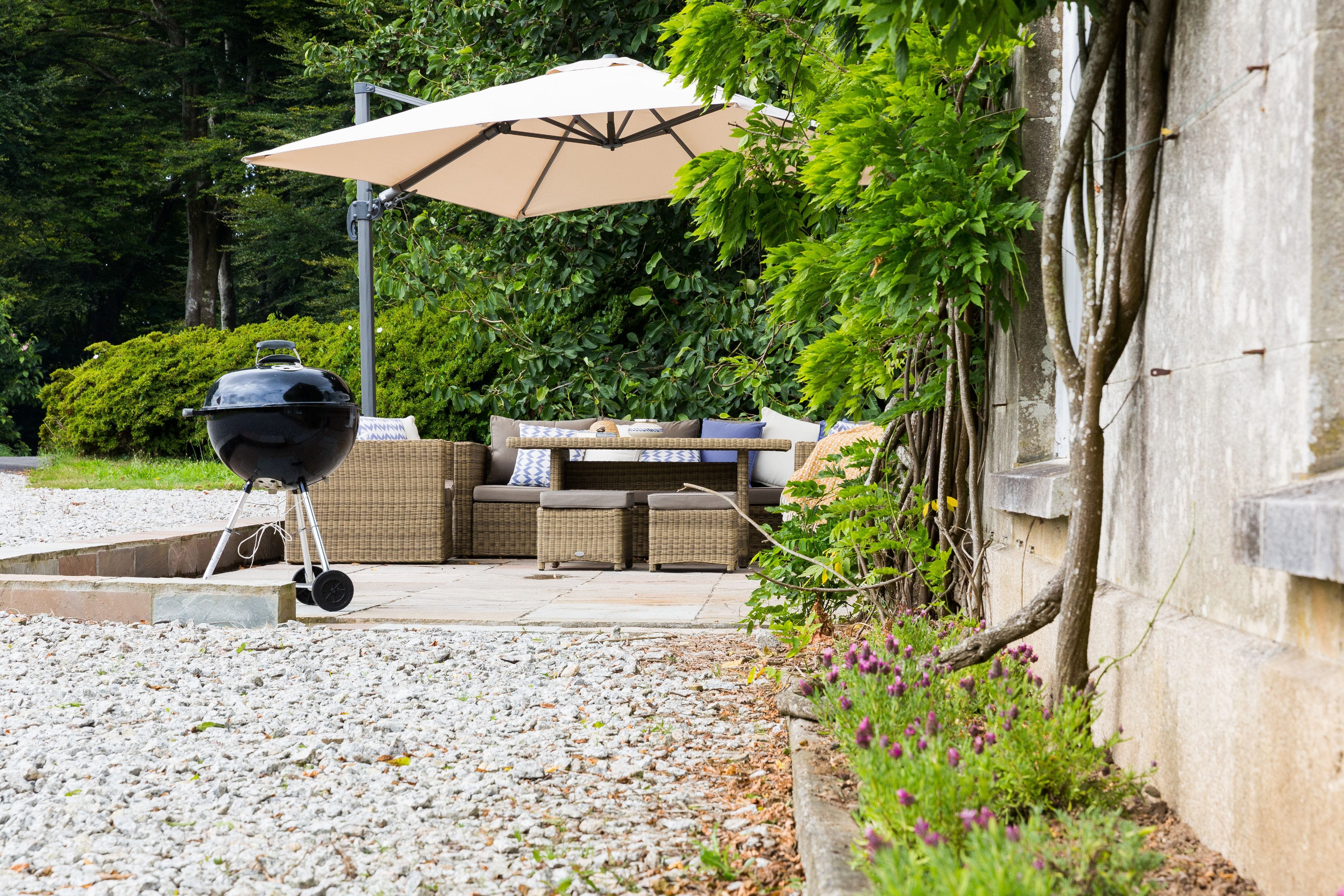 Manor Helford Falmouth: 7-Bedroom Manor House with Seaview and Tennis Court, Falmouth