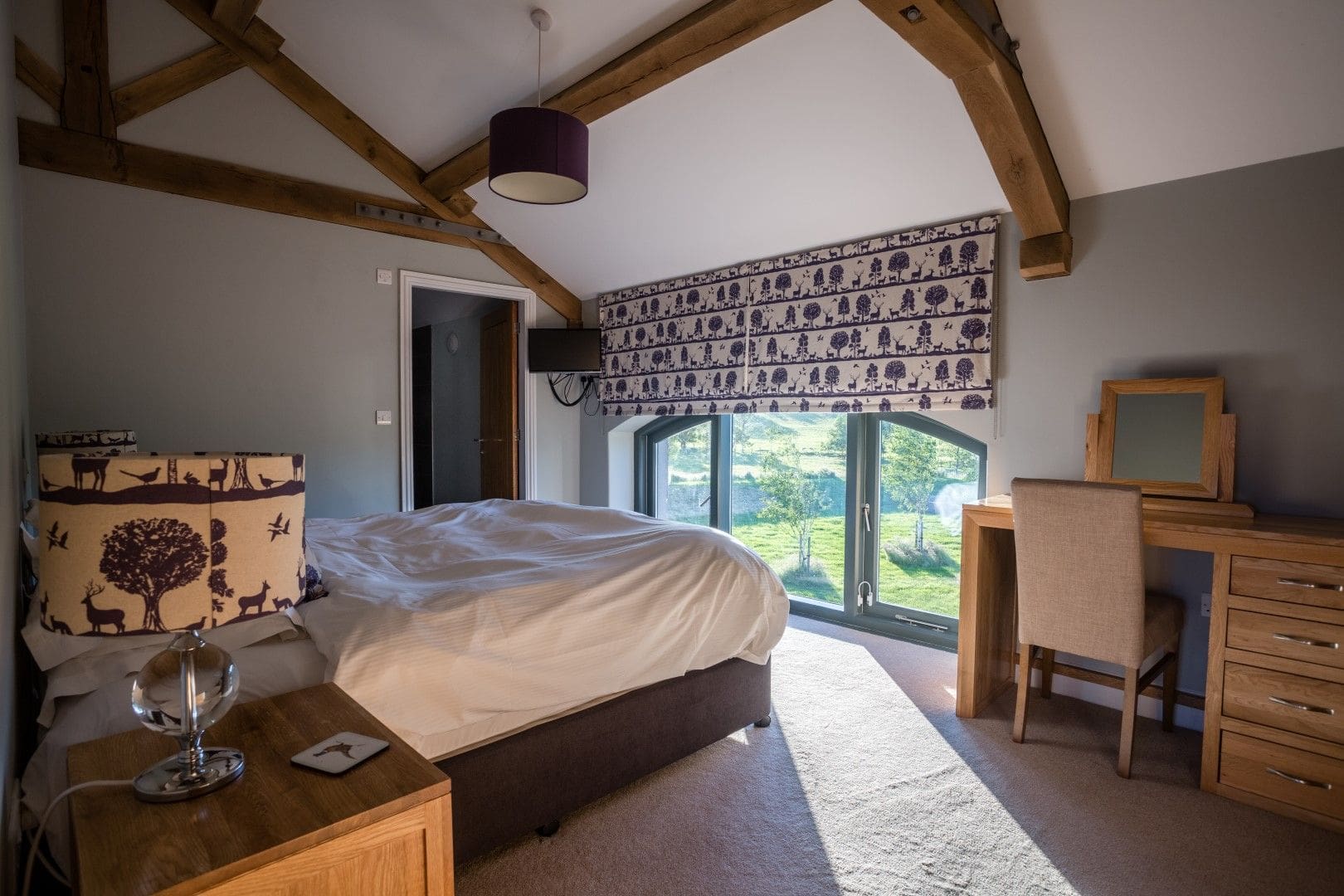 Manor Helvellyn Cumbria The North Pennines: Spacious 8-Bedroom Apartment with Hot Tub, Cumbria