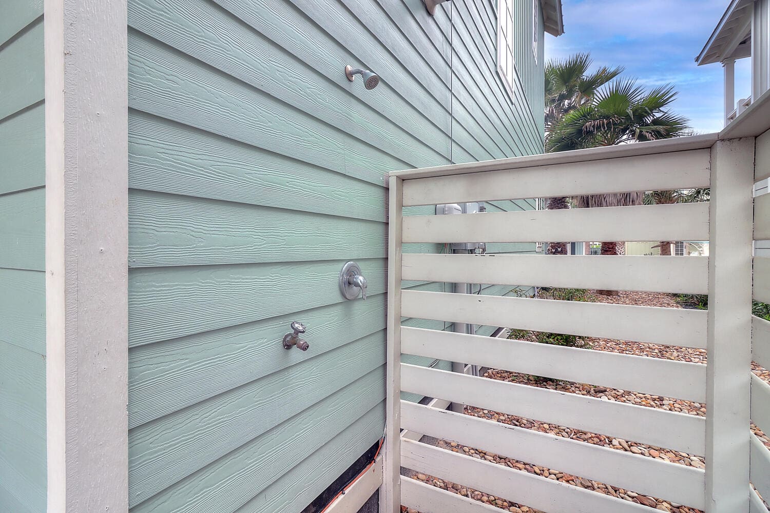 Manor Mustang Corpus Christi: Charming 3-Bedroom Villa with Scenic Sea View, Austin